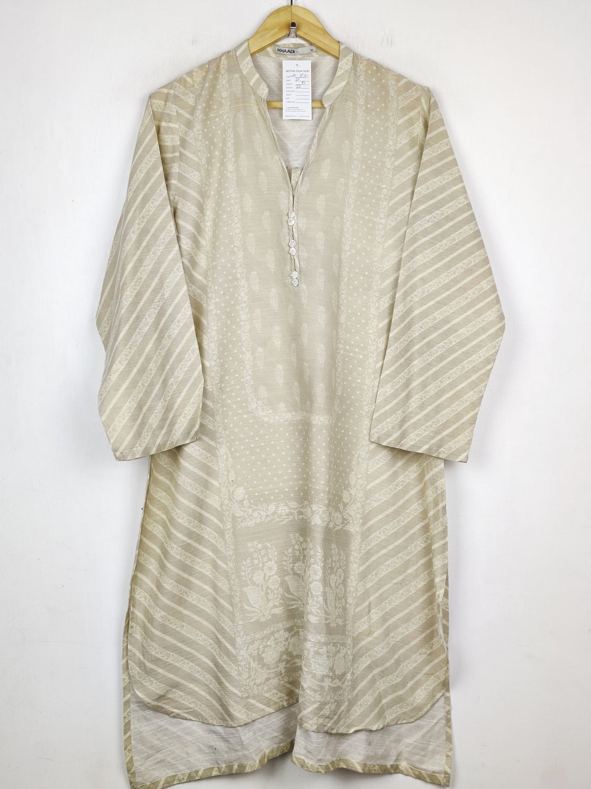 Buy online pre-used pre-loved 100% authentic & Original branded Khaadi (WBK-3870) available in Pakistan. Top international brands avilable.