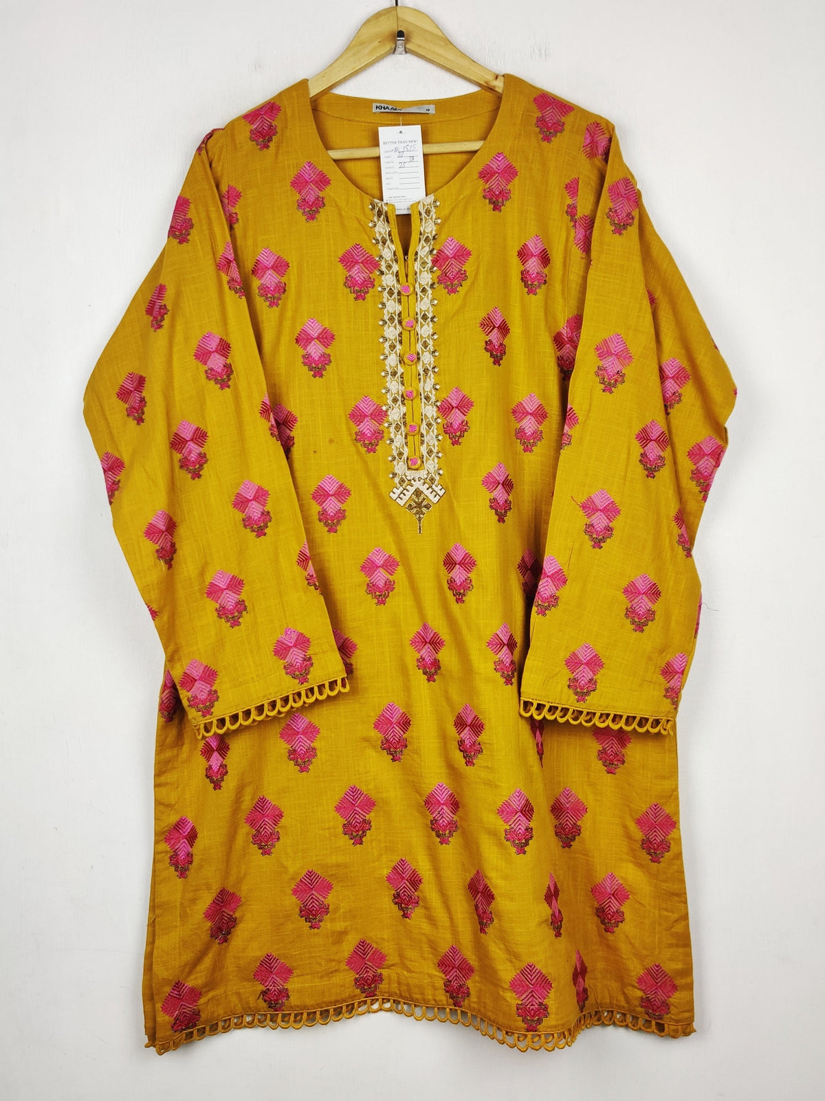 Buy online pre-used pre-loved 100% authentic & Original branded Khaadi (WBK-3875) available in Pakistan. Top international brands avilable.