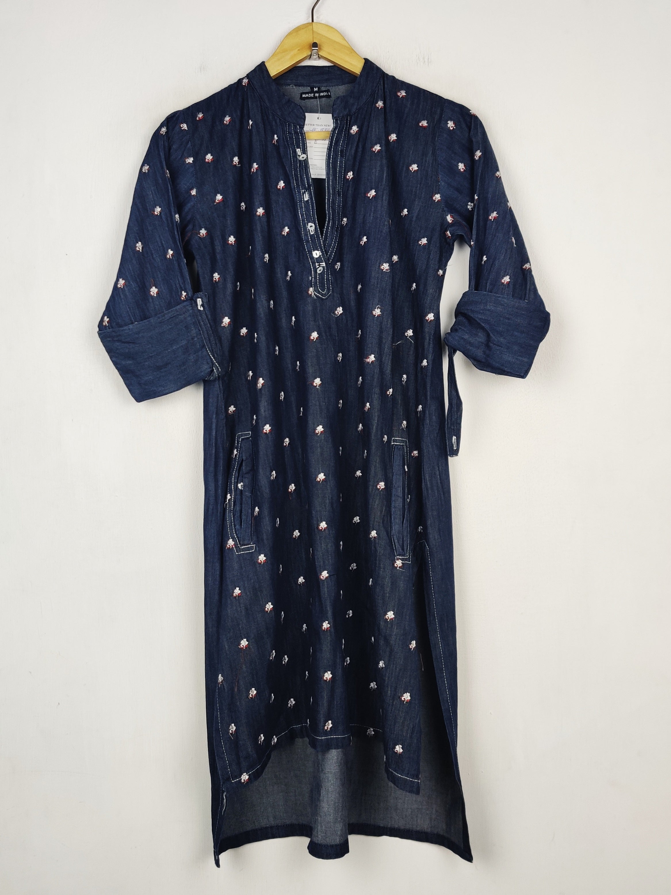 Buy online pre-used pre-loved 100% authentic & Original branded Unknown Brand (WBK-3882) available in Pakistan. Top international brands avilable.