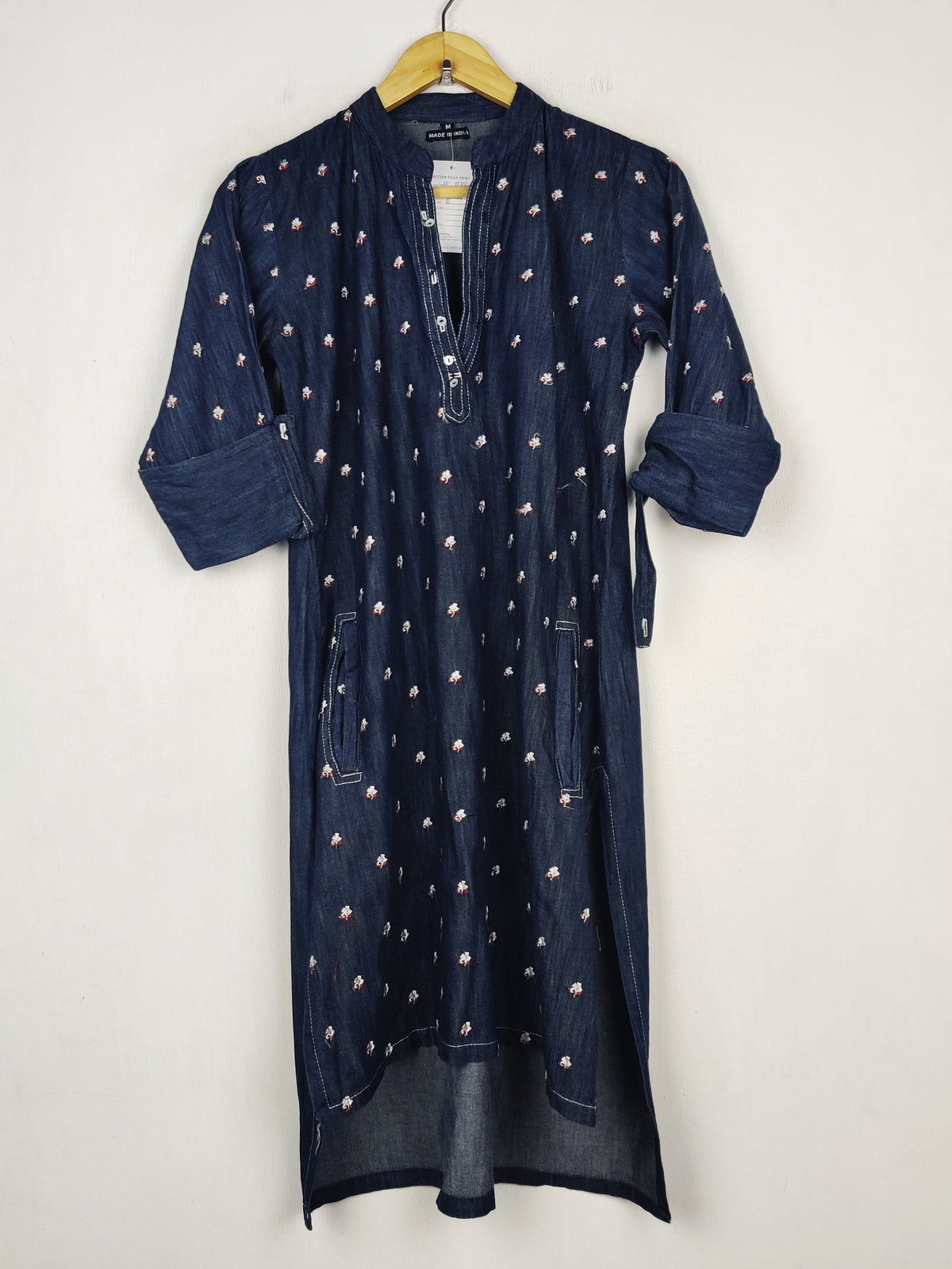 Buy online pre-used pre-loved 100% authentic & Original branded Unknown Brand (WBK-3882) available in Pakistan. Top international brands avilable.