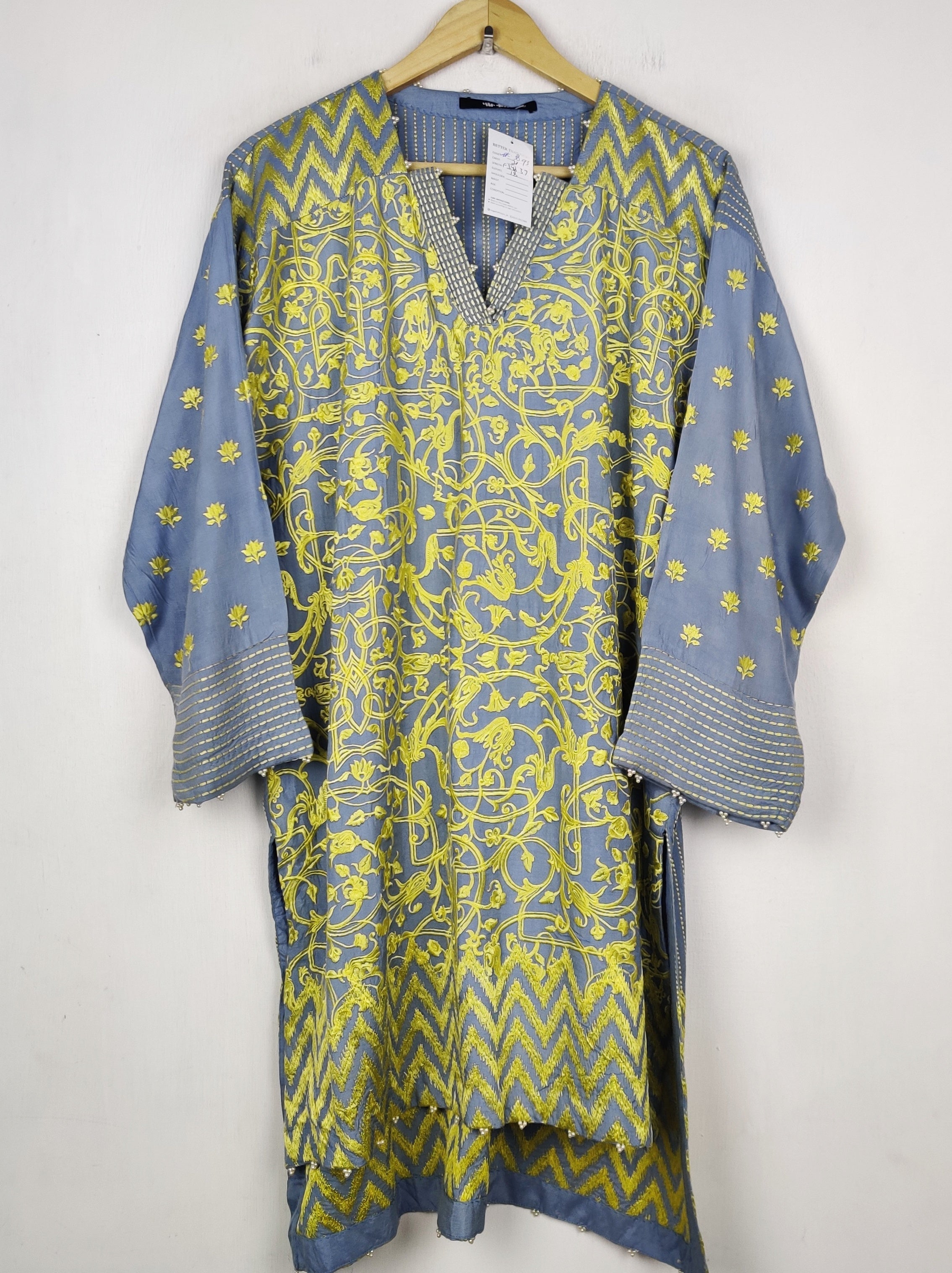 Buy online pre-used pre-loved 100% authentic & Original branded Khaadi (WBK-3893) available in Pakistan. Top international brands avilable.