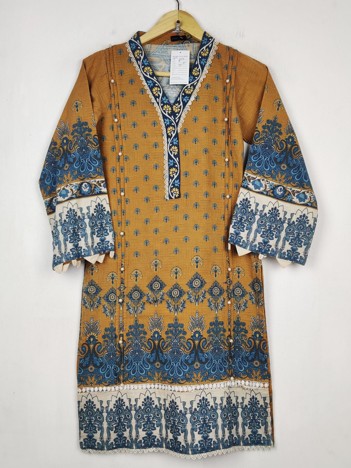 Buy online pre-used pre-loved 100% authentic & Original branded Khas Pret (WBK-3896) available in Pakistan. Top international brands avilable.