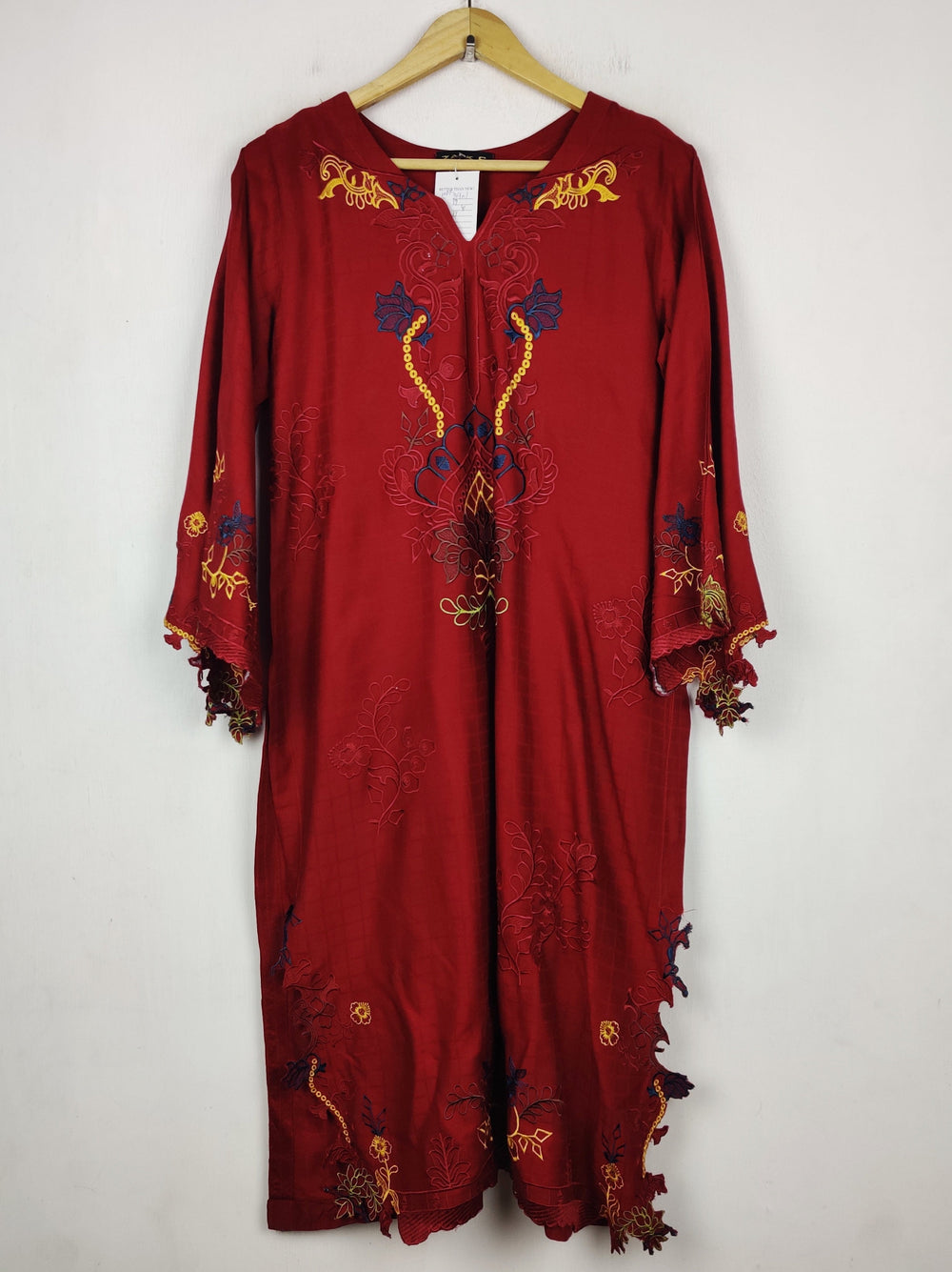Buy online pre-used pre-loved 100% authentic & Original branded Zark (WBK-3901) available in Pakistan. Top international brands avilable.