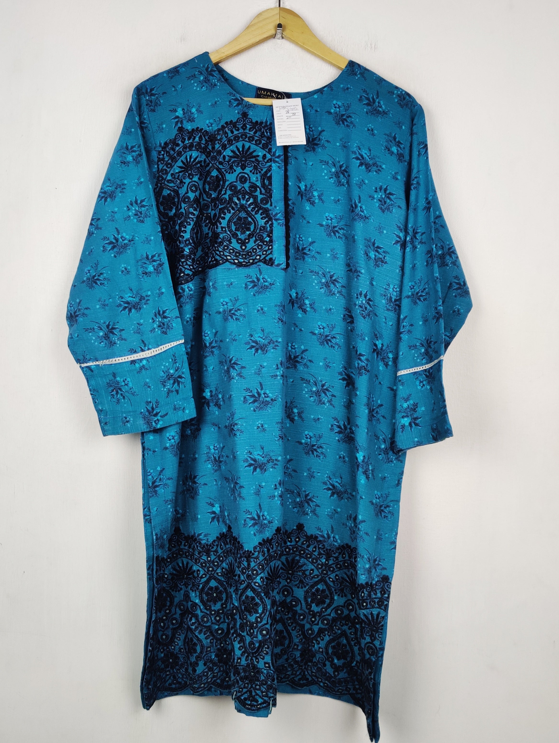 Buy online pre-used pre-loved 100% authentic & Original branded Umaima Creation (WBK-3905) available in Pakistan. Top international brands avilable.