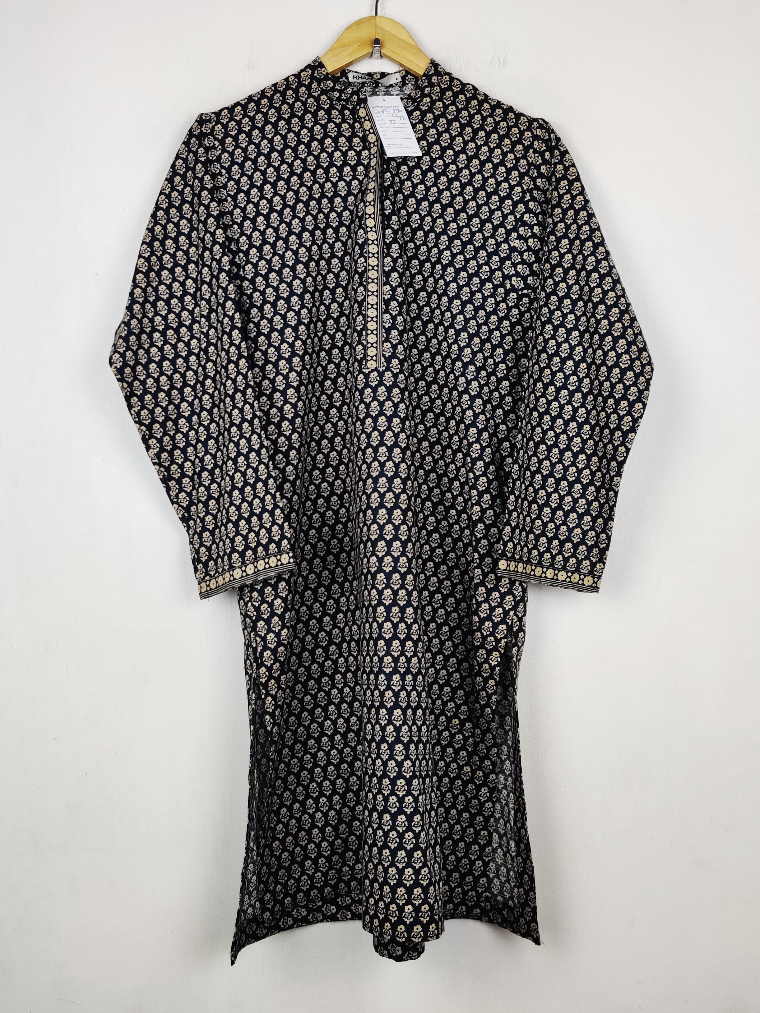 Buy online pre-used pre-loved 100% authentic & Original branded Khaadi (WBK-3910) available in Pakistan. Top international brands avilable.