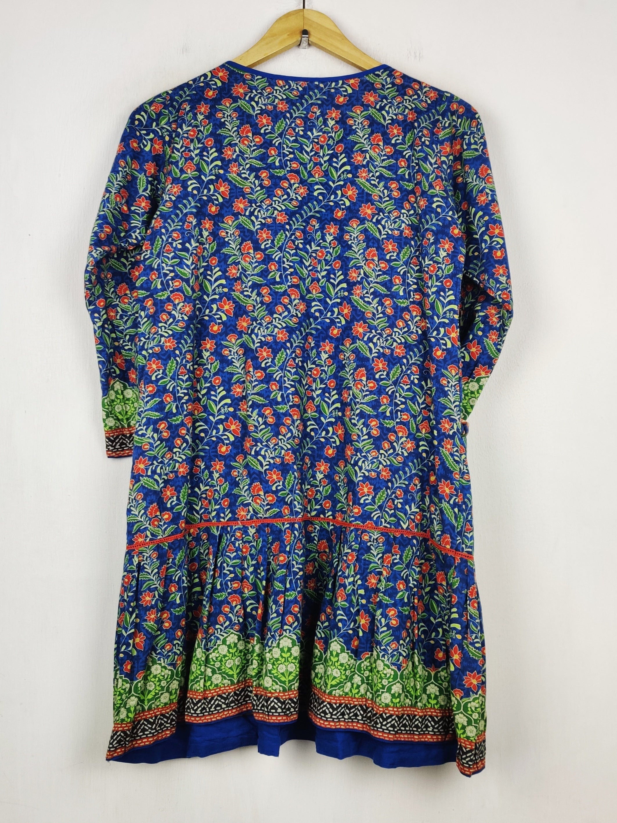 Edenrobe (WBK-3913)