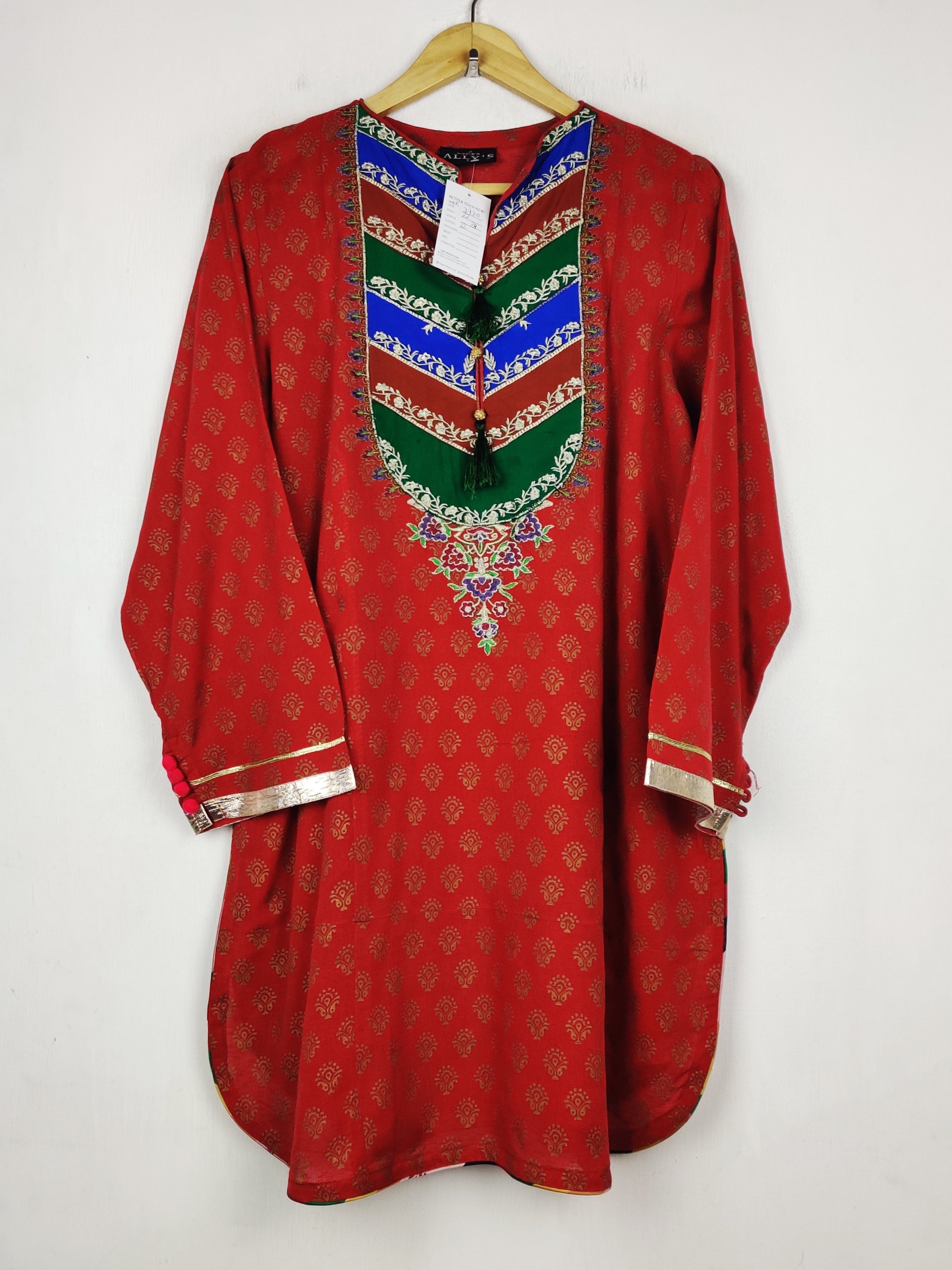 Buy online pre-used pre-loved 100% authentic & Original branded Monas (WBK-3920) available in Pakistan. Top international brands avilable.