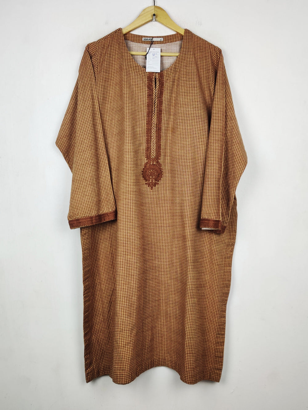 Buy online pre-used pre-loved 100% authentic & Original branded Khaadi (WBK-3929) available in Pakistan. Top international brands avilable.