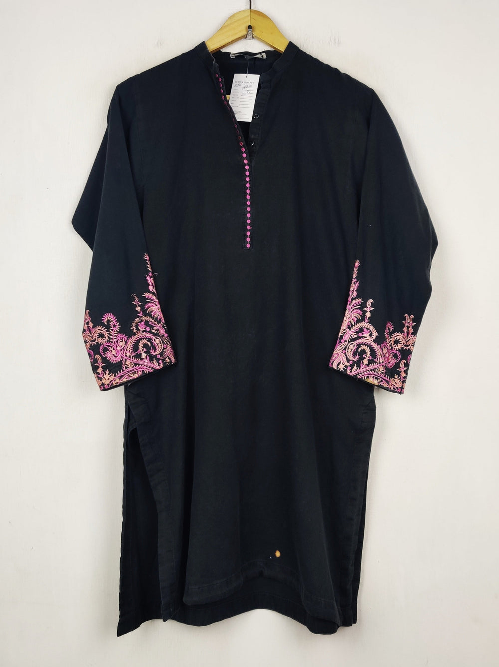 Buy online pre-used pre-loved 100% authentic & Original branded Khaadi (WBK-3930) available in Pakistan. Top international brands avilable.