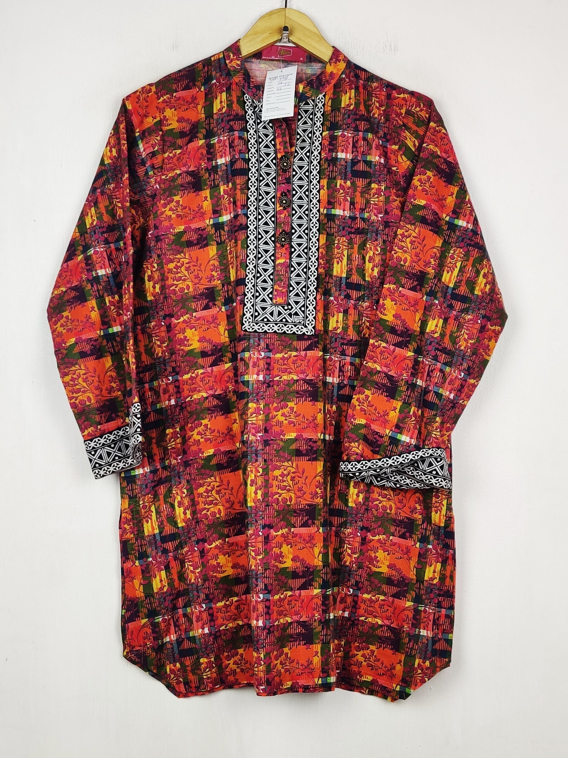 Buy online pre-used pre-loved 100% authentic & Original branded Bonanza Satrangi (WBK-3955) available in Pakistan. Top international brands avilable.