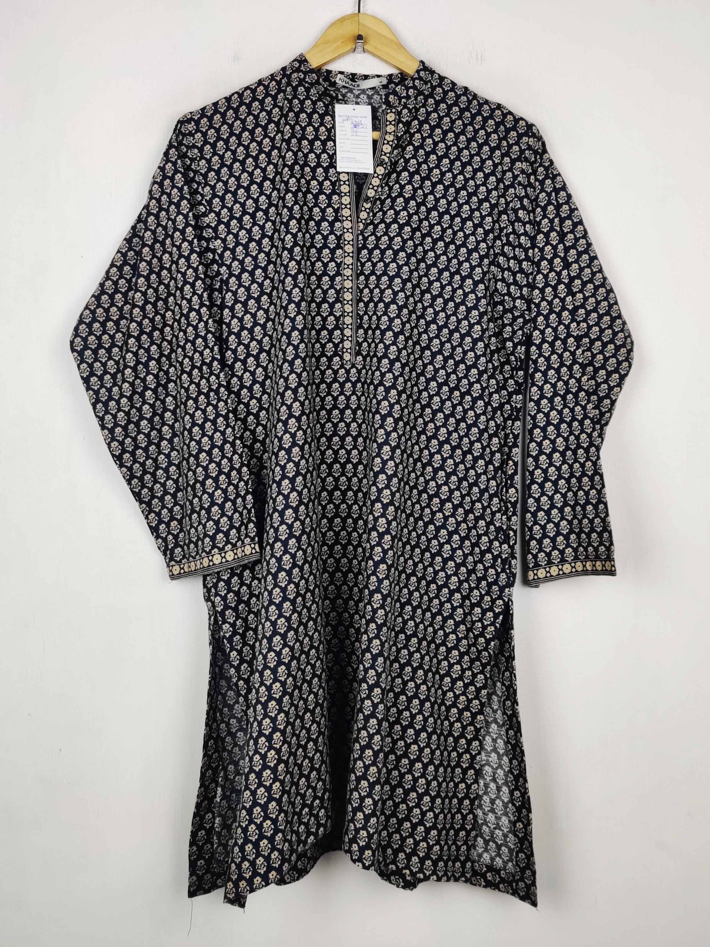 Buy online pre-used pre-loved 100% authentic & Original branded Khaadi (WBK-3963) available in Pakistan. Top international brands avilable.