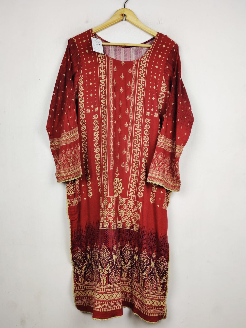 Buy online pre-used pre-loved 100% authentic & Original branded Unknown Brand (WBK-3975) available in Pakistan. Top international brands avilable.