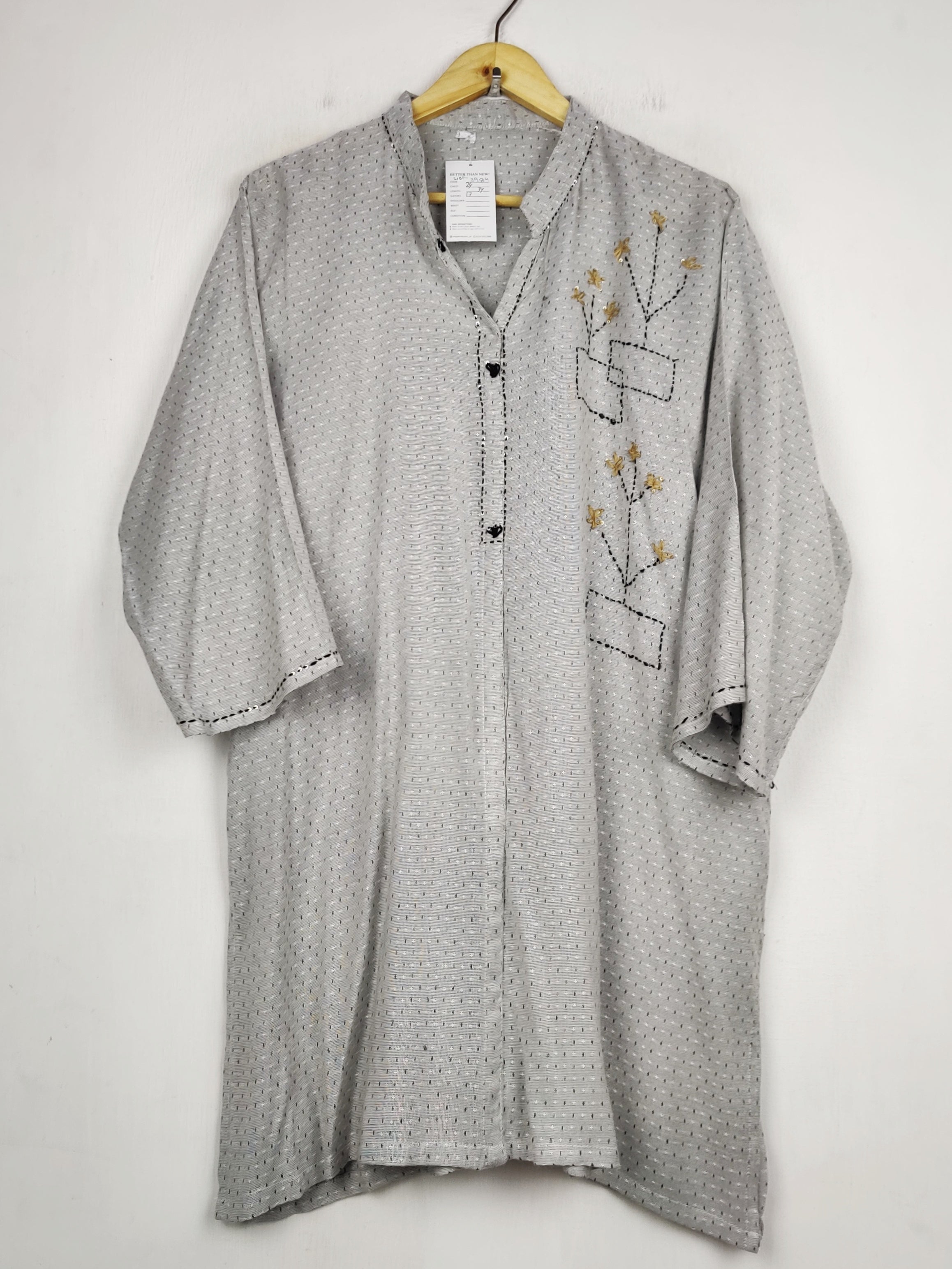 Buy online pre-used pre-loved 100% authentic & Original branded Unknown Brand (WBK-3984) available in Pakistan. Top international brands avilable.