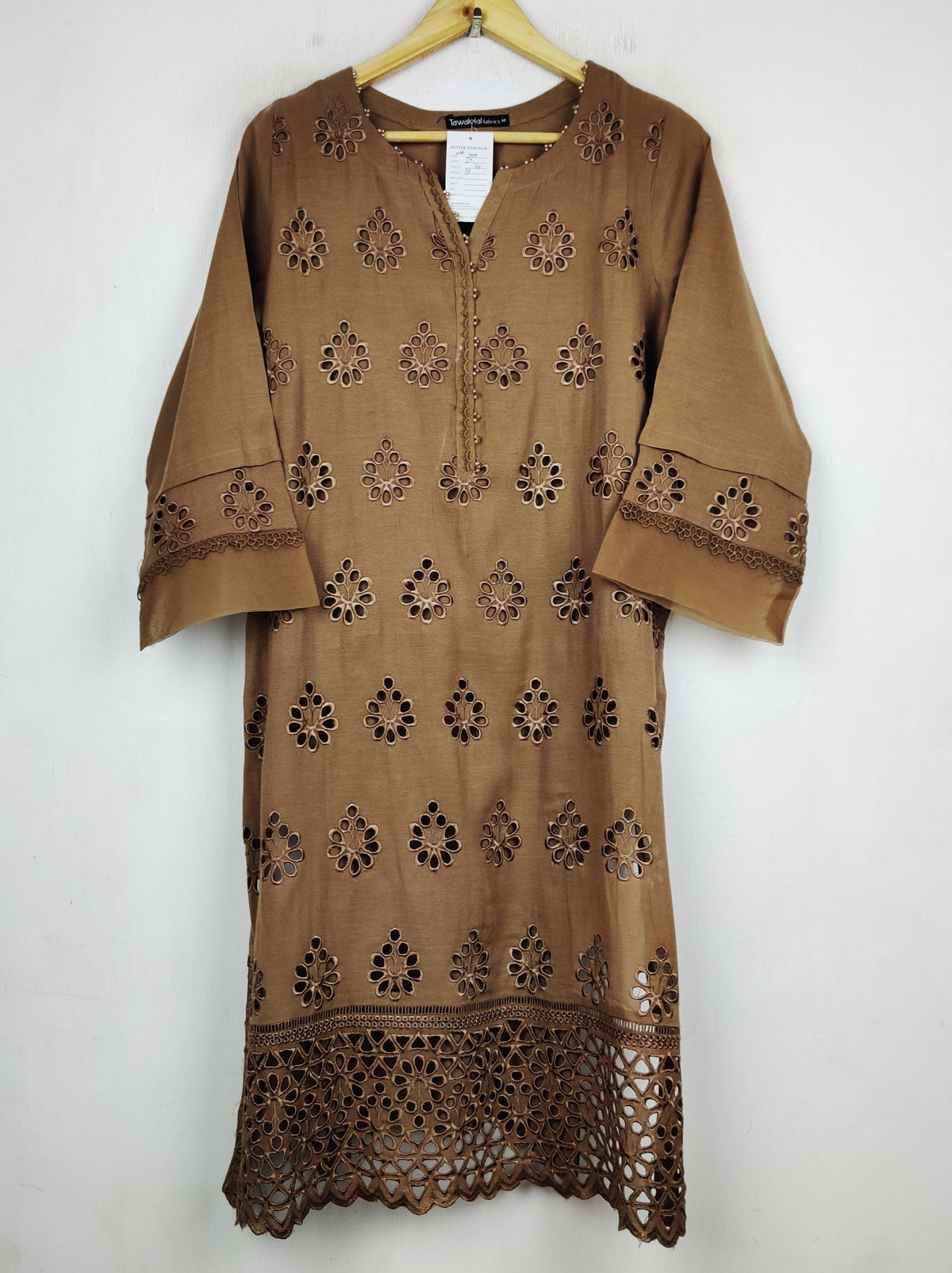 Buy online pre-used pre-loved 100% authentic & Original branded Tawakkal (WBK-3991) available in Pakistan. Top international brands avilable.
