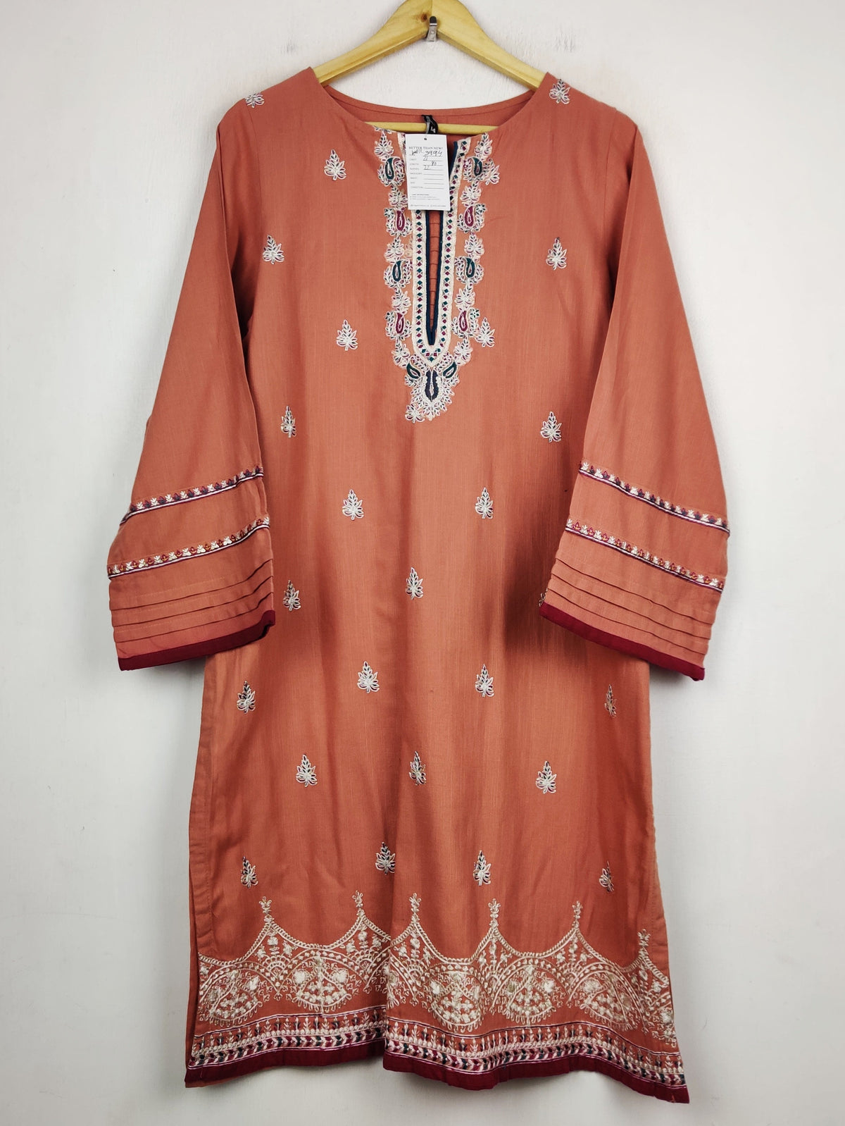 Buy online pre-used pre-loved 100% authentic & Original branded Beechtree (WBK-3994) available in Pakistan. Top international brands avilable.