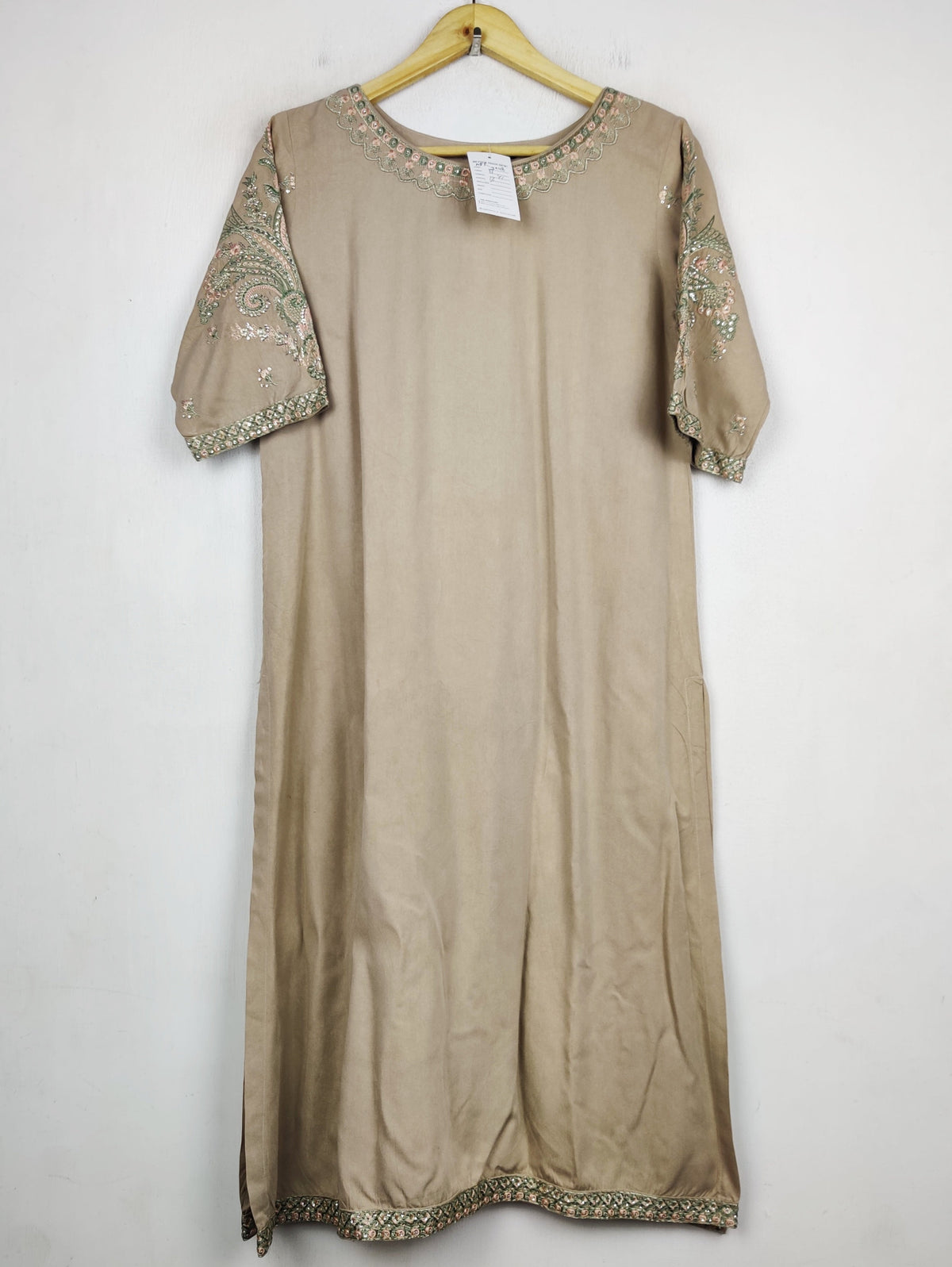 Buy online pre-used pre-loved 100% authentic & Original branded Kross Kulture (WBK-3998) available in Pakistan. Top international brands avilable.