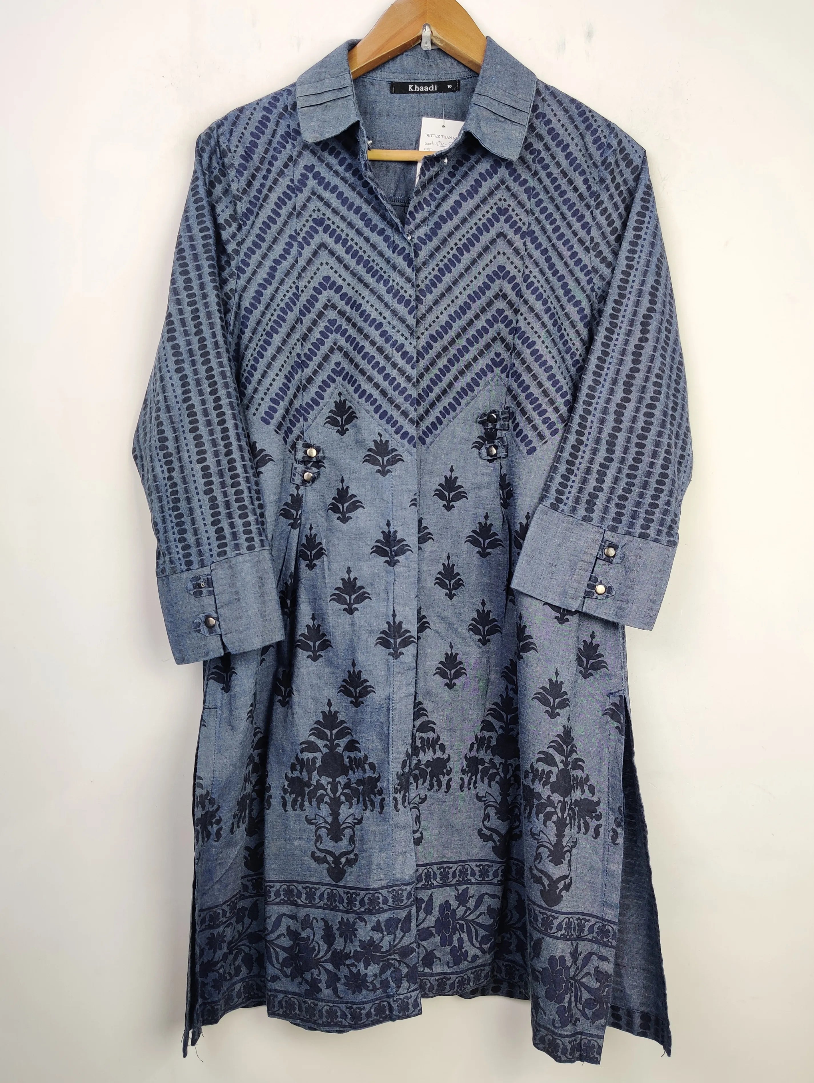 Buy online pre-used pre-loved 100% authentic & Original branded Khaadi (WBK-551) available in Pakistan. Top international brands avilable.