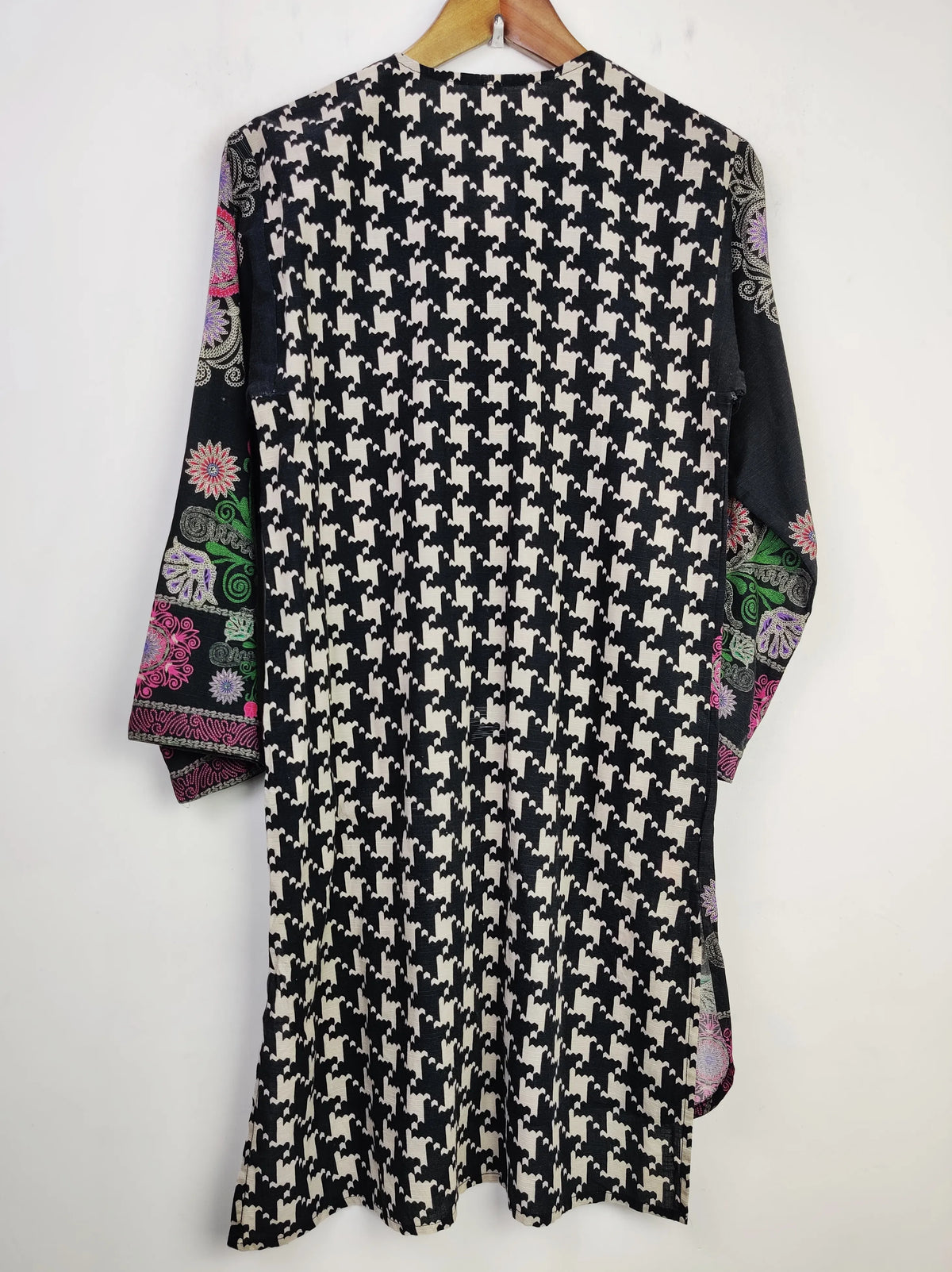 Ethnic (WBK-569)