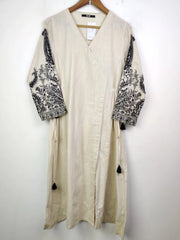 Buy online pre-used pre-loved 100% authentic & Original branded Khaadi (WBK-634) available in Pakistan. Top international brands avilable.