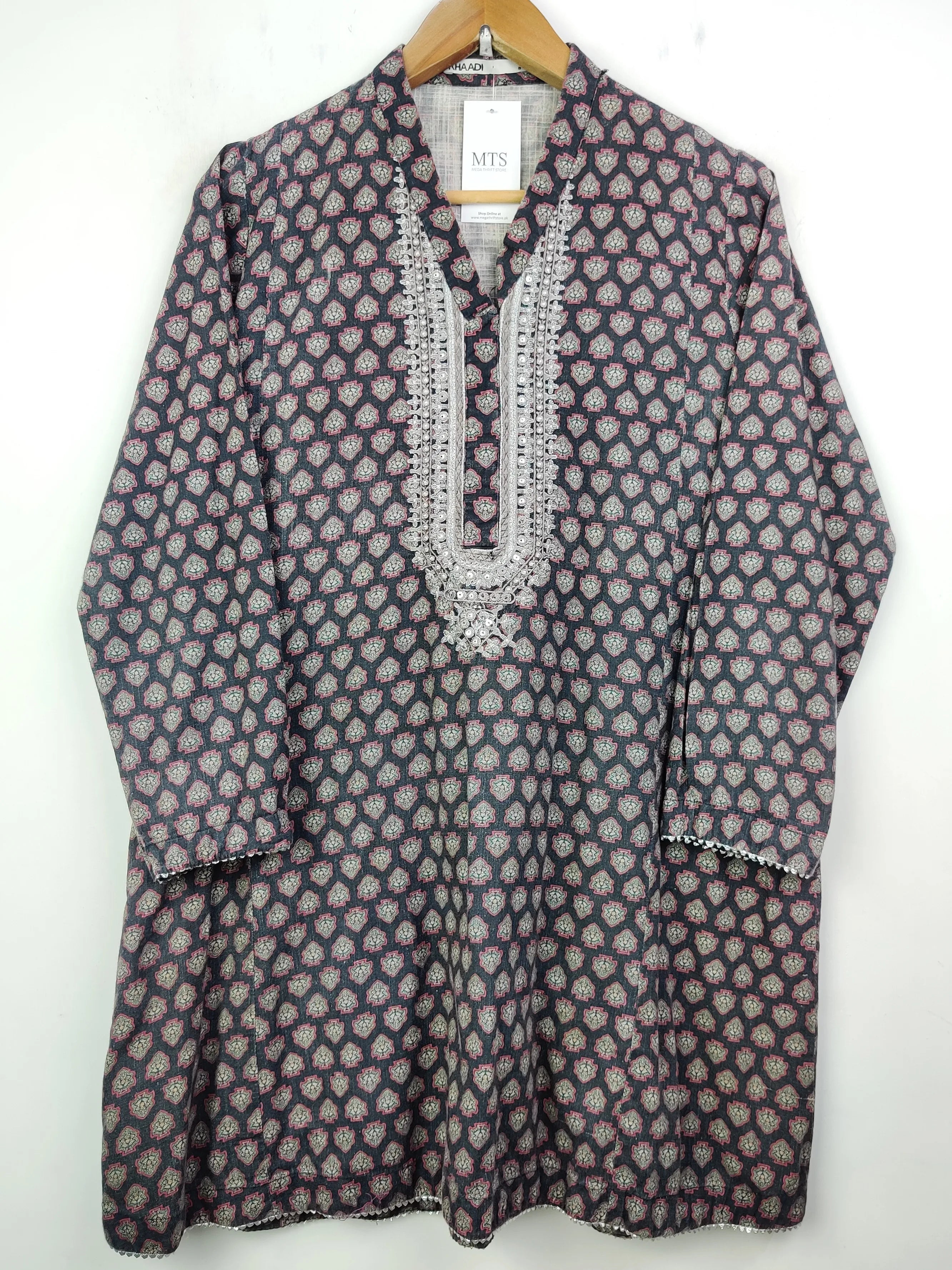 Buy online pre-used pre-loved 100% authentic & Original branded Khaadi (WBK-669) available in Pakistan. Top international brands avilable.