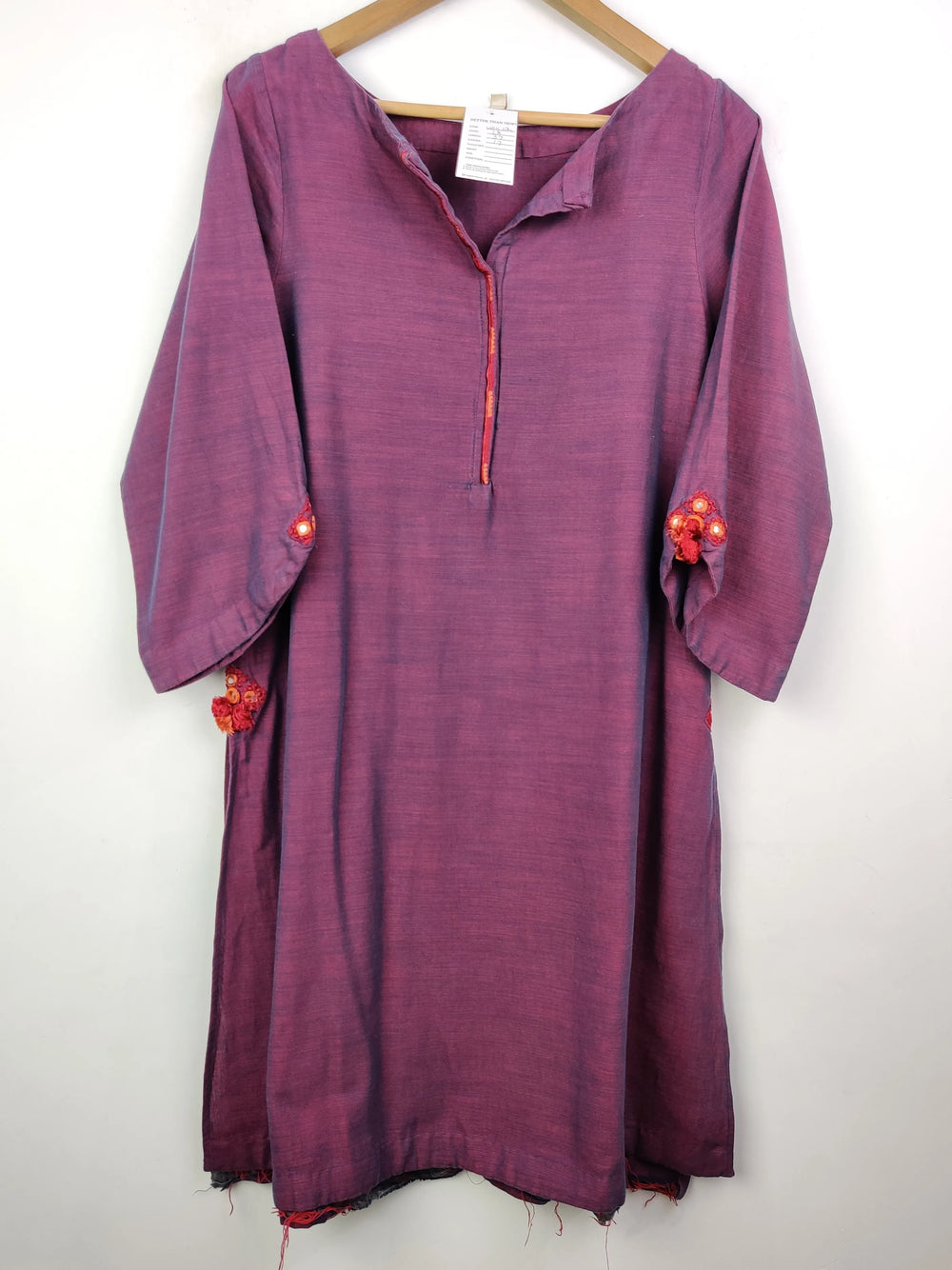 Buy online pre-used pre-loved 100% authentic & Original branded Ethnic (WBK-670) available in Pakistan. Top international brands avilable.