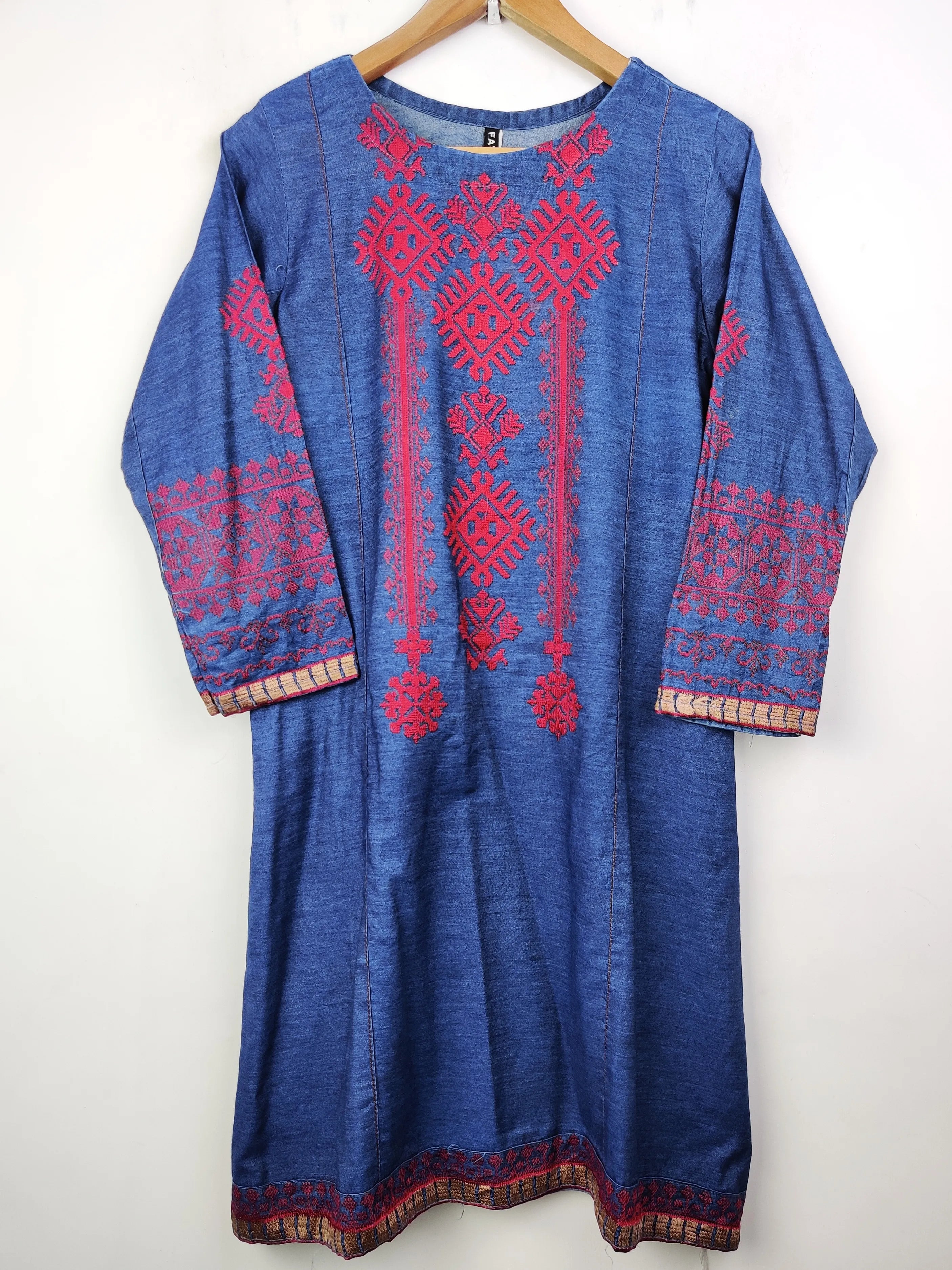 Buy online pre-used pre-loved 100% authentic & Original branded Fatima (WBK-681) available in Pakistan. Top international brands avilable.
