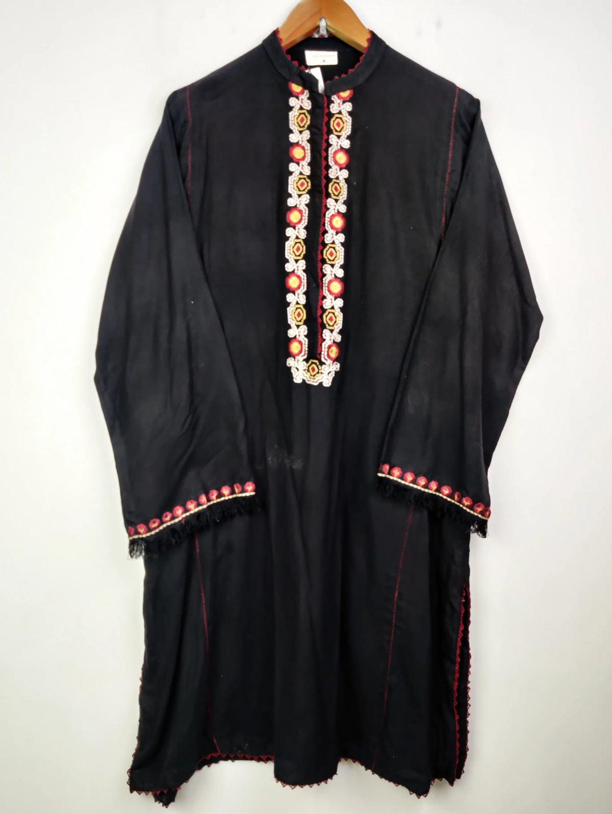 Buy online pre-used pre-loved 100% authentic & Original branded Zara Shahjahan (WBK-684) available in Pakistan. Top international brands avilable.