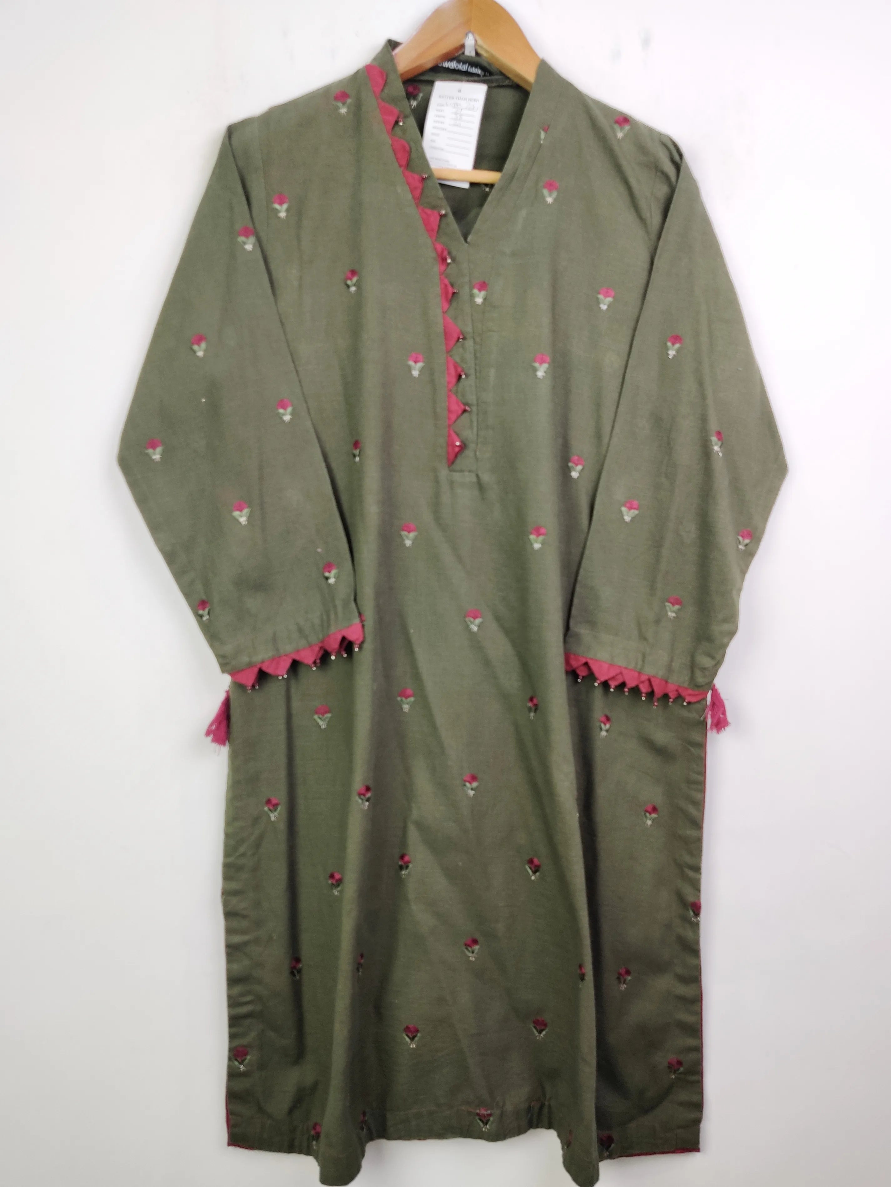 Buy online pre-used pre-loved 100% authentic & Original branded Tawakkal (WBK-721) available in Pakistan. Top international brands avilable.