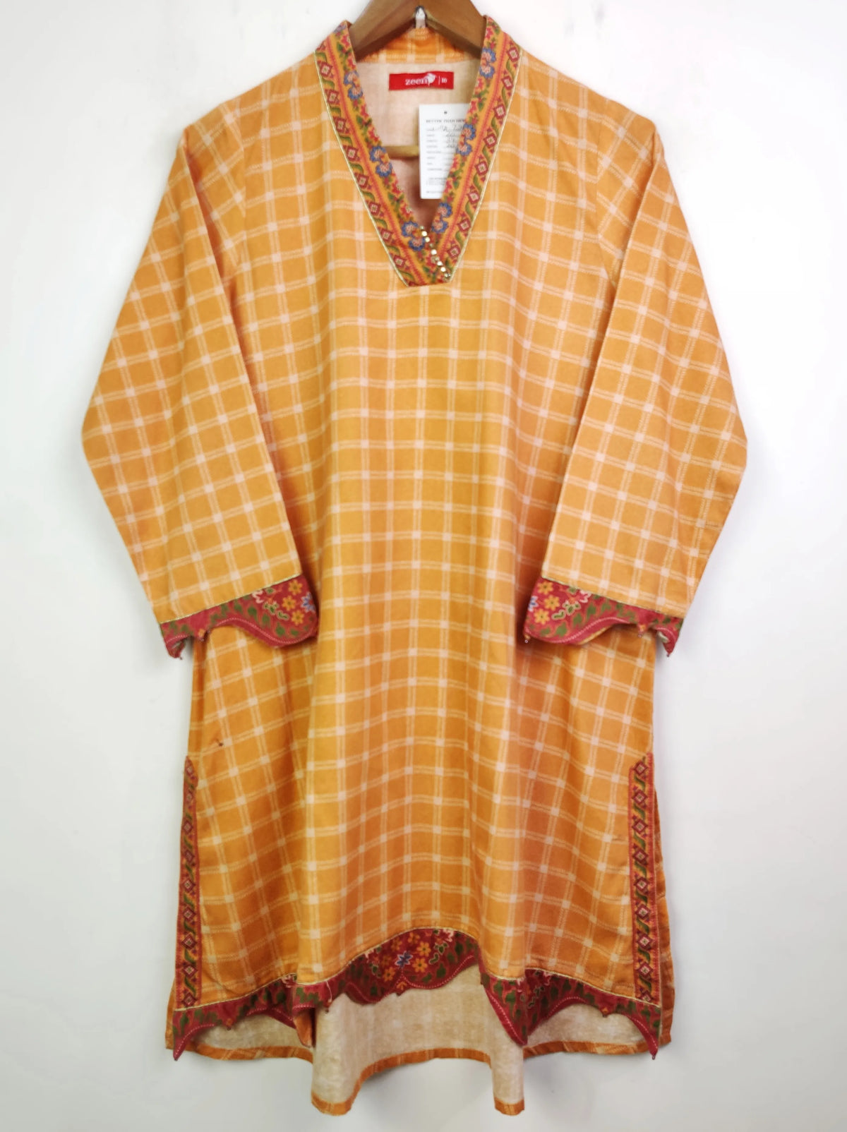 Buy online pre-used pre-loved 100% authentic & Original branded Zeen (WBK-722) available in Pakistan. Top international brands avilable.
