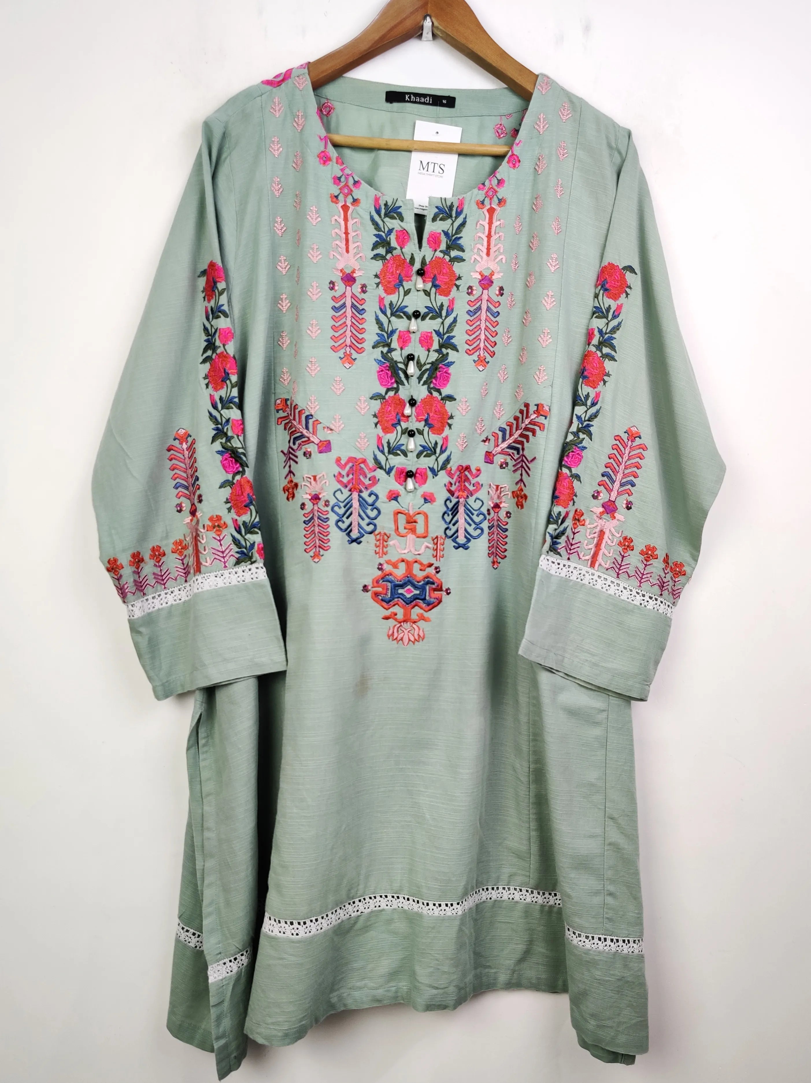 Buy online pre-used pre-loved 100% authentic & Original branded Khaadi (WBK-773) available in Pakistan. Top international brands avilable.