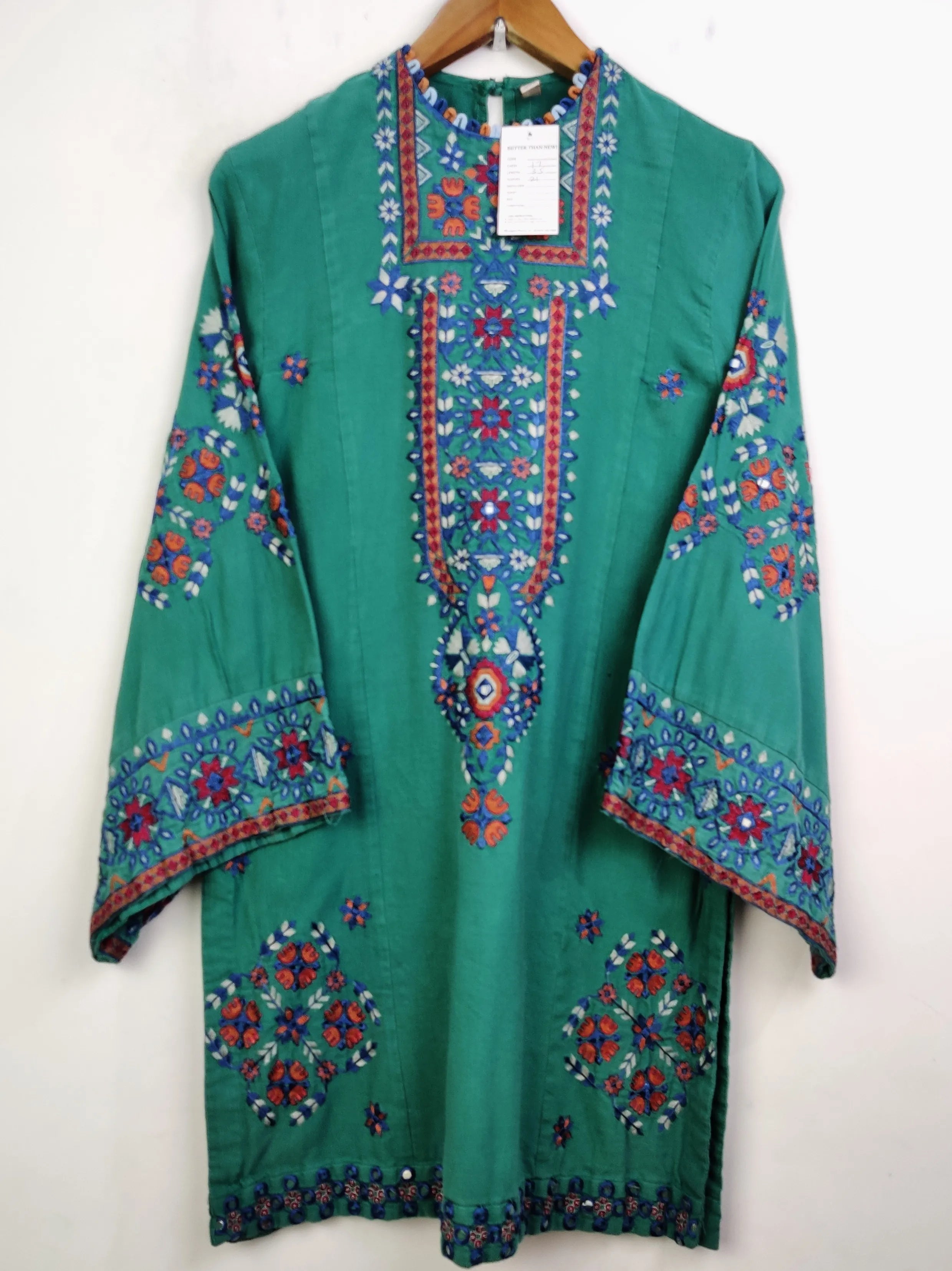 Buy online pre-used pre-loved 100% authentic & Original branded Ethnic (WBK-782) available in Pakistan. Top international brands avilable.
