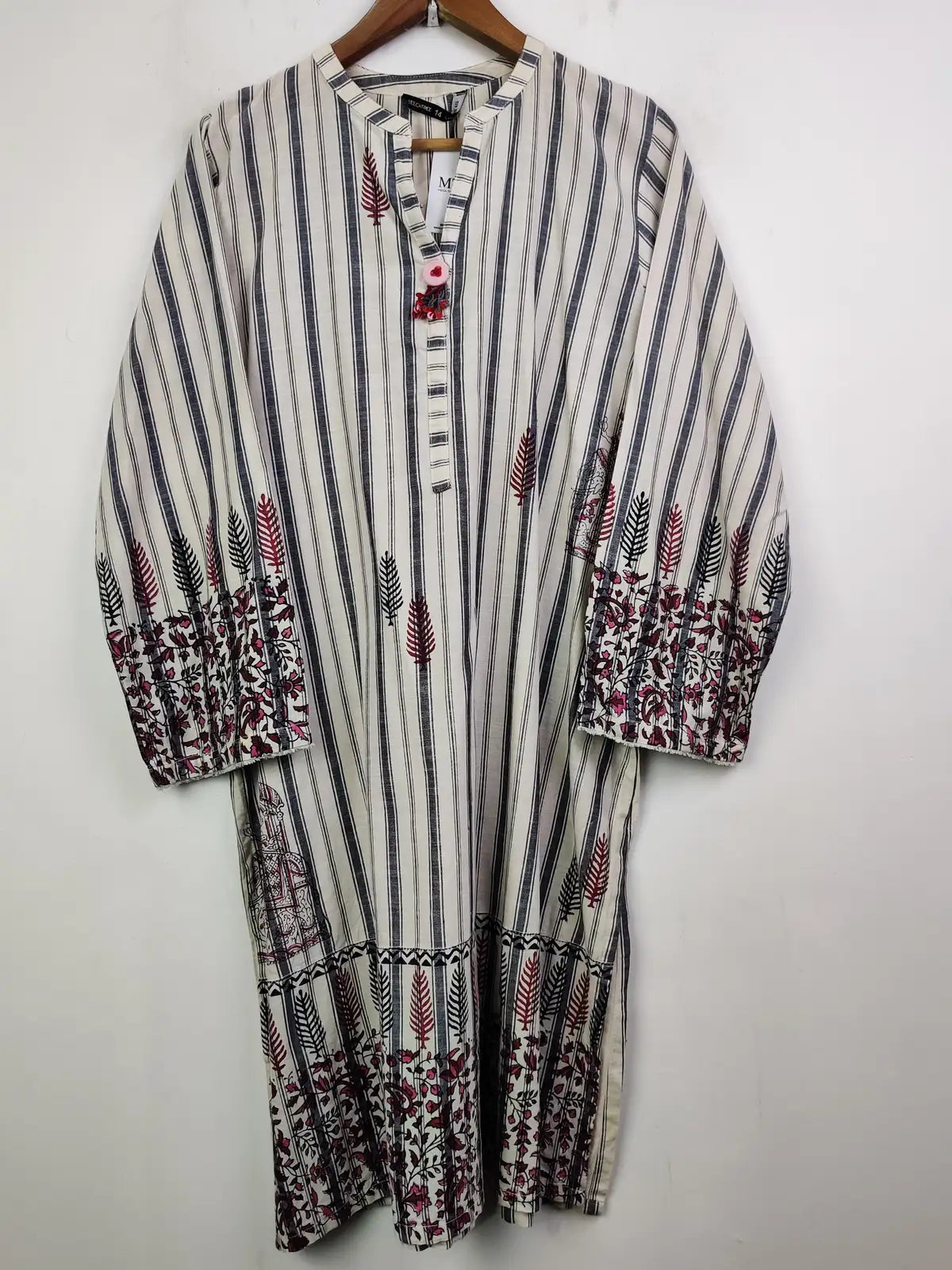Buy online pre-used pre-loved 100% authentic & Original branded Beechtree (WBK-846) available in Pakistan. Top international brands avilable.