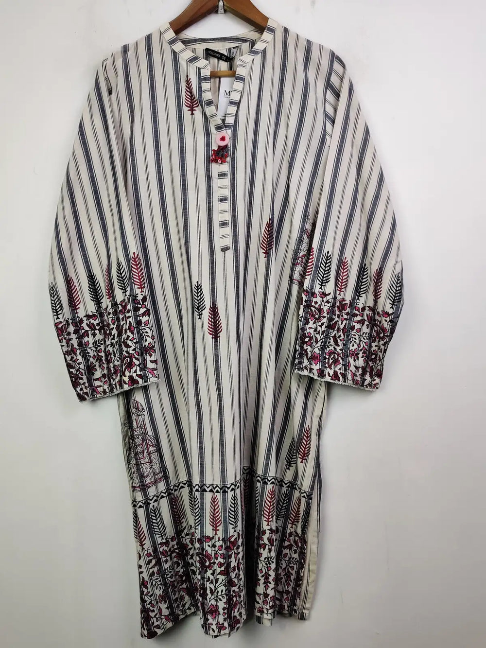 Buy online pre-used pre-loved 100% authentic & Original branded Beechtree (WBK-846) available in Pakistan. Top international brands avilable.