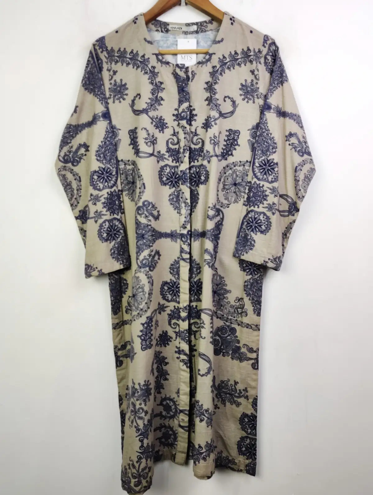 Buy online pre-used pre-loved 100% authentic & Original branded Khaadi (WBK-849) available in Pakistan. Top international brands avilable.