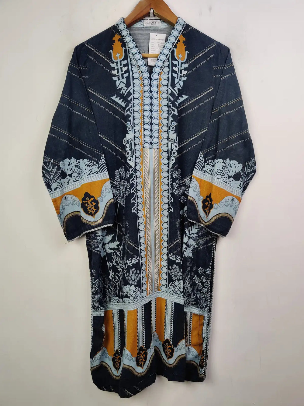 Buy online pre-used pre-loved 100% authentic & Original branded Sohaye (WBK-853) available in Pakistan. Top international brands avilable.
