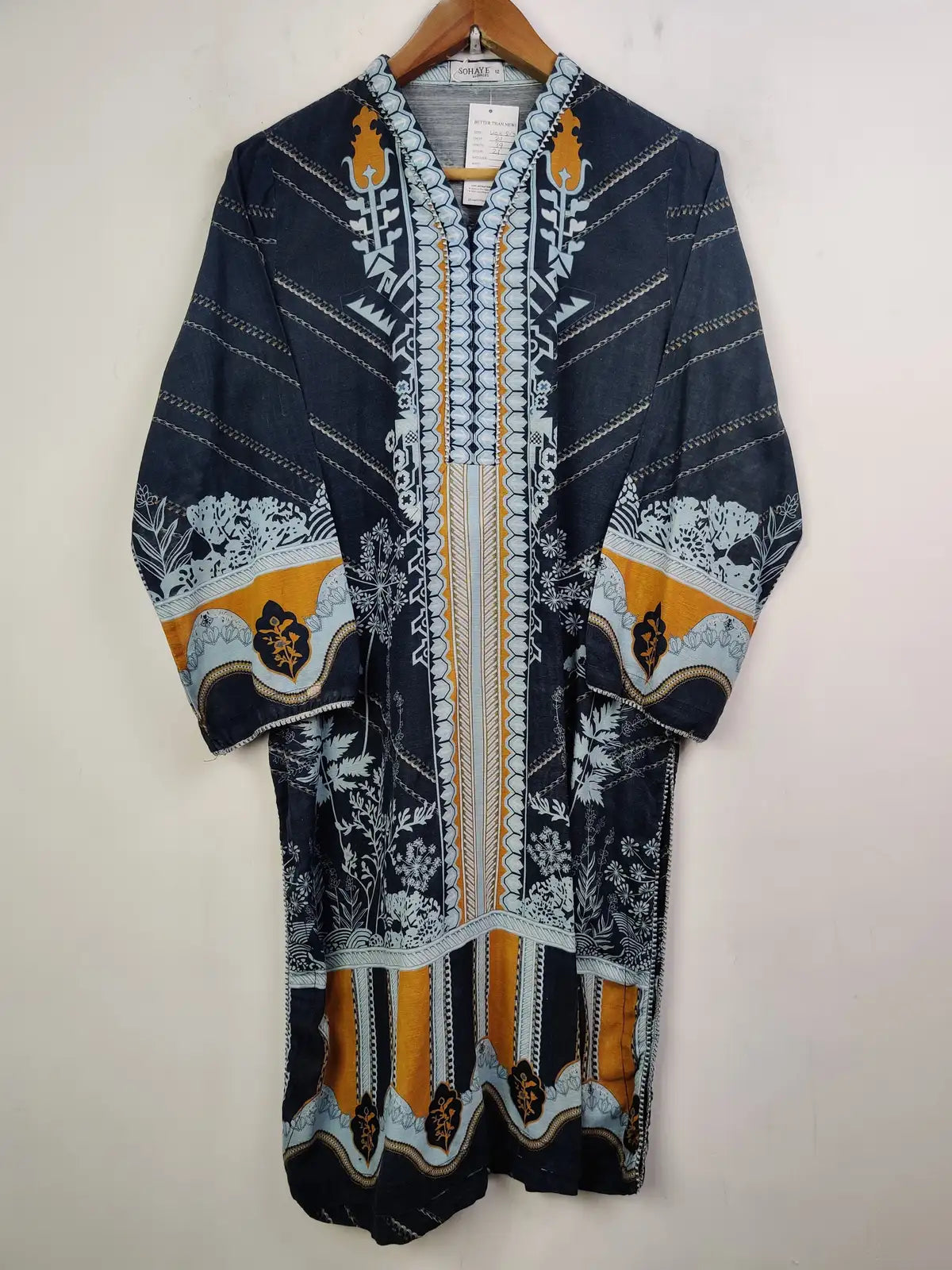 Buy online pre-used pre-loved 100% authentic & Original branded Sohaye (WBK-853) available in Pakistan. Top international brands avilable.