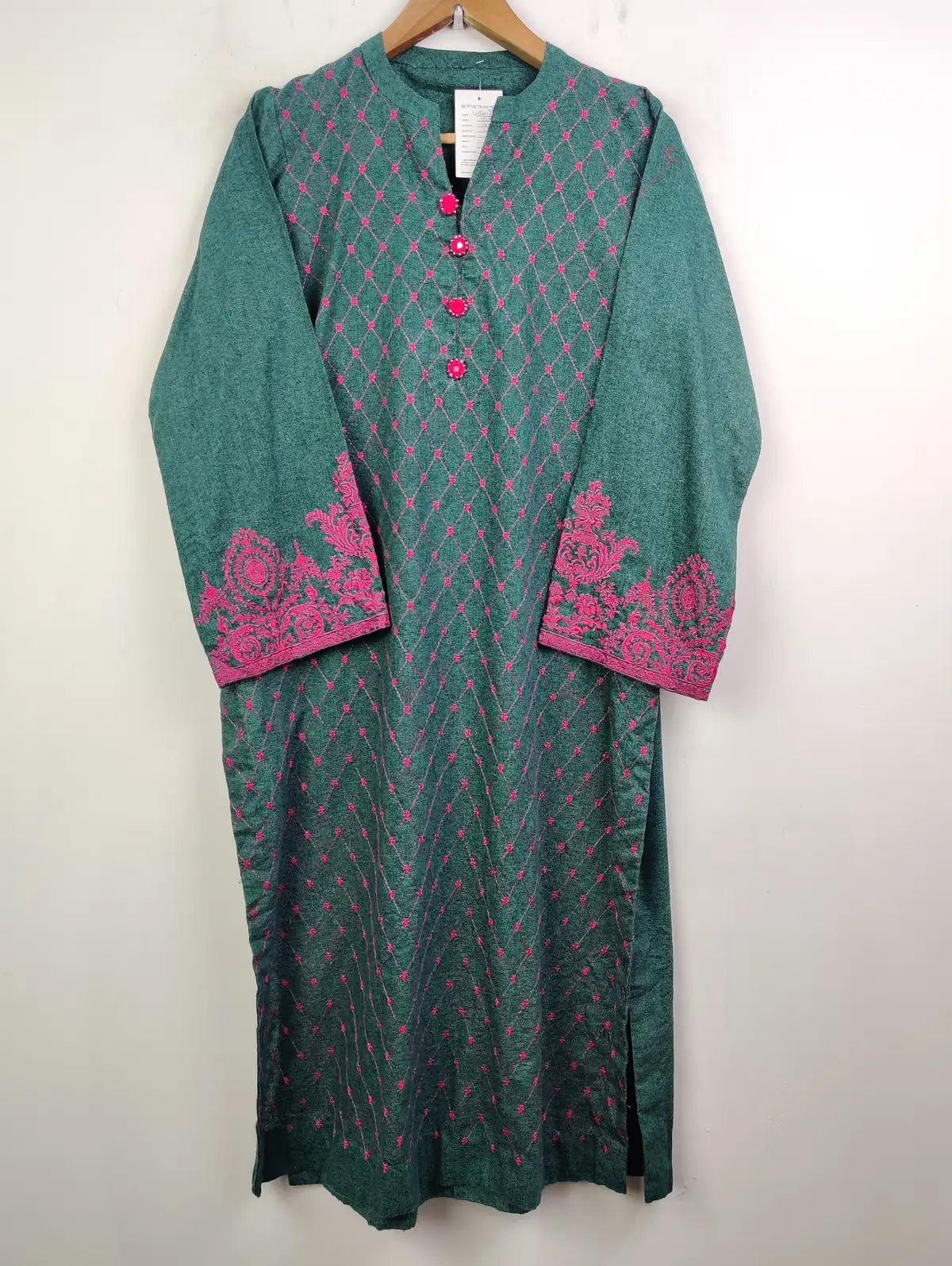 Buy online pre-used pre-loved 100% authentic & Original branded Unknown Number (WBK-898) available in Pakistan. Top international brands avilable.