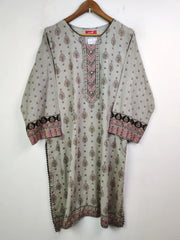 Buy online pre-used pre-loved 100% authentic & Original branded Zeen (WBK-907) available in Pakistan. Top international brands avilable.