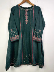 Buy online pre-used pre-loved 100% authentic & Original branded Batik (WBK-910) available in Pakistan. Top international brands avilable.