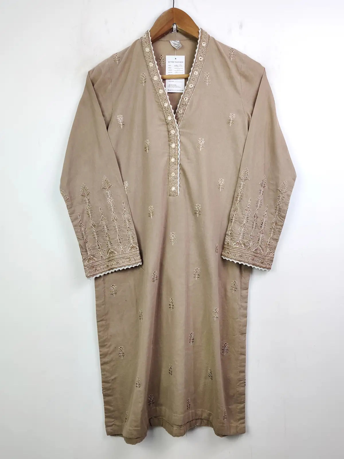 Buy online pre-used pre-loved 100% authentic & Original branded Kayseria (WBK-914) available in Pakistan. Top international brands avilable.