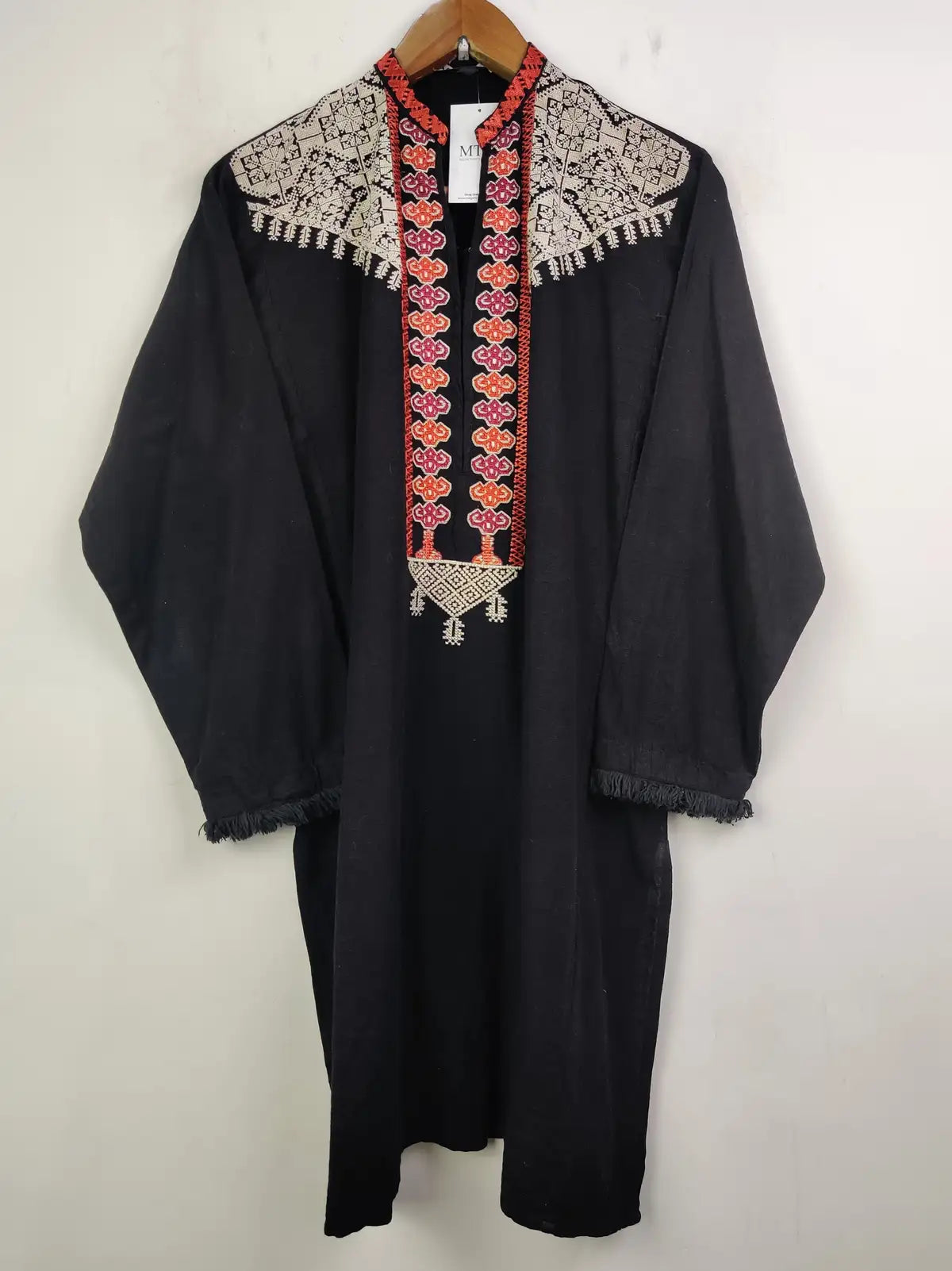 Buy online pre-used pre-loved 100% authentic & Original branded Khaadi (WBK-920) available in Pakistan. Top international brands avilable.