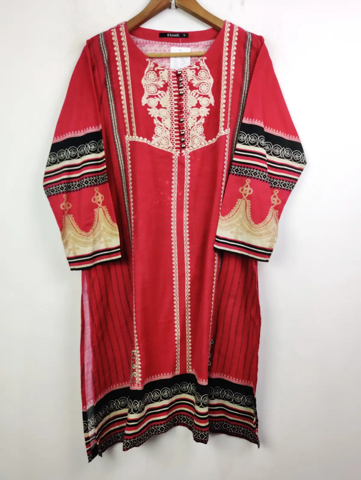 Buy online pre-used pre-loved 100% authentic & Original branded Khaadi (WBK-923) available in Pakistan. Top international brands avilable.