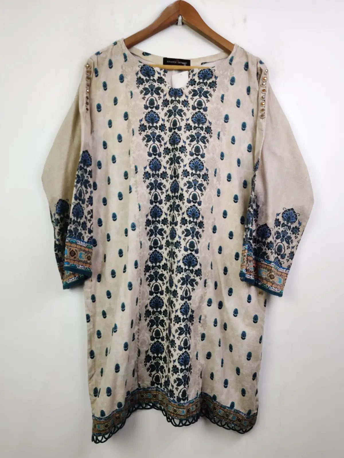 Buy online pre-used pre-loved 100% authentic & Original branded Bonanza Satrangi (WBK-968) available in Pakistan. Top international brands avilable.