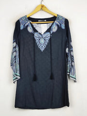 Buy online pre-used pre-loved 100% authentic & Original branded Khaadi (WBK-983) available in Pakistan. Top international brands avilable.