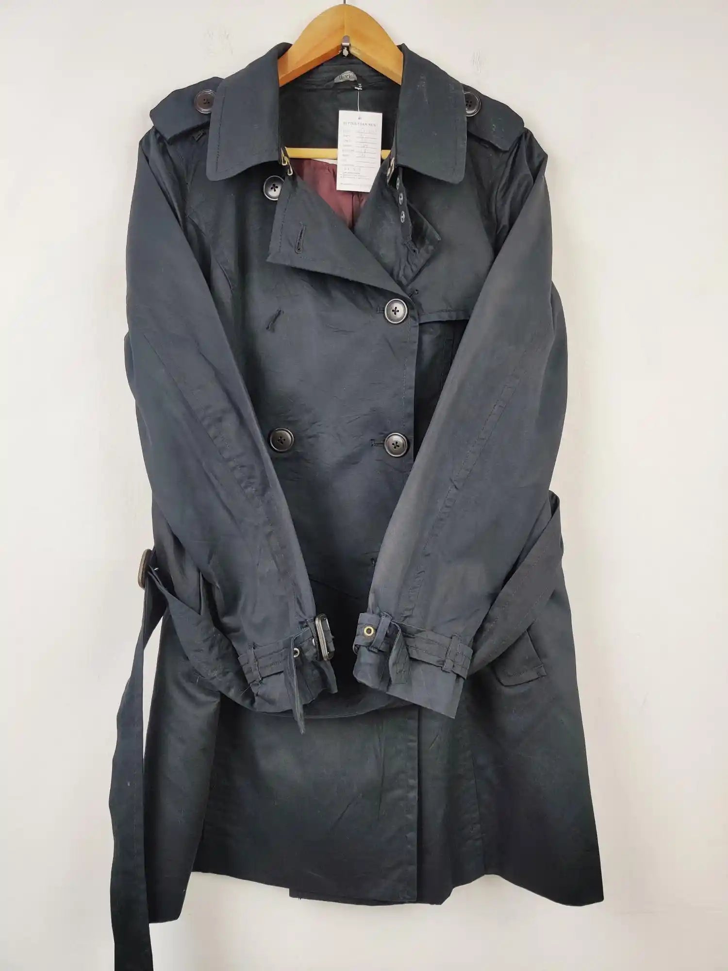 Buy online pre-used pre-loved 100% authentic & Original branded Wool Polyester (WC-1631) available in Pakistan. Top international brands avilable.