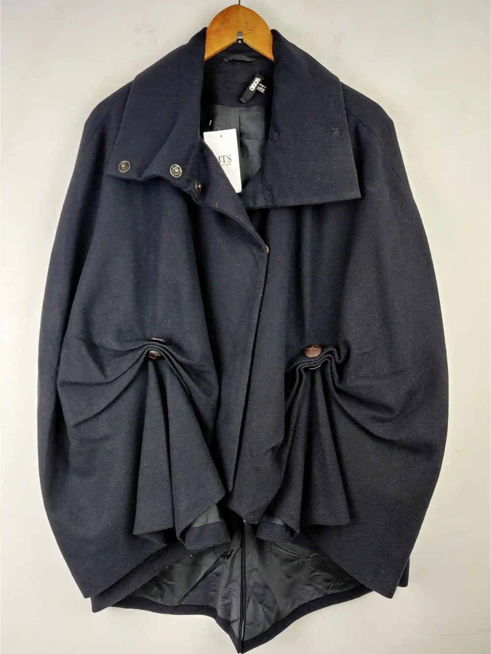 Buy online pre-used pre-loved 100% authentic & Original branded Asos (WC-1641) available in Pakistan. Top international brands avilable.