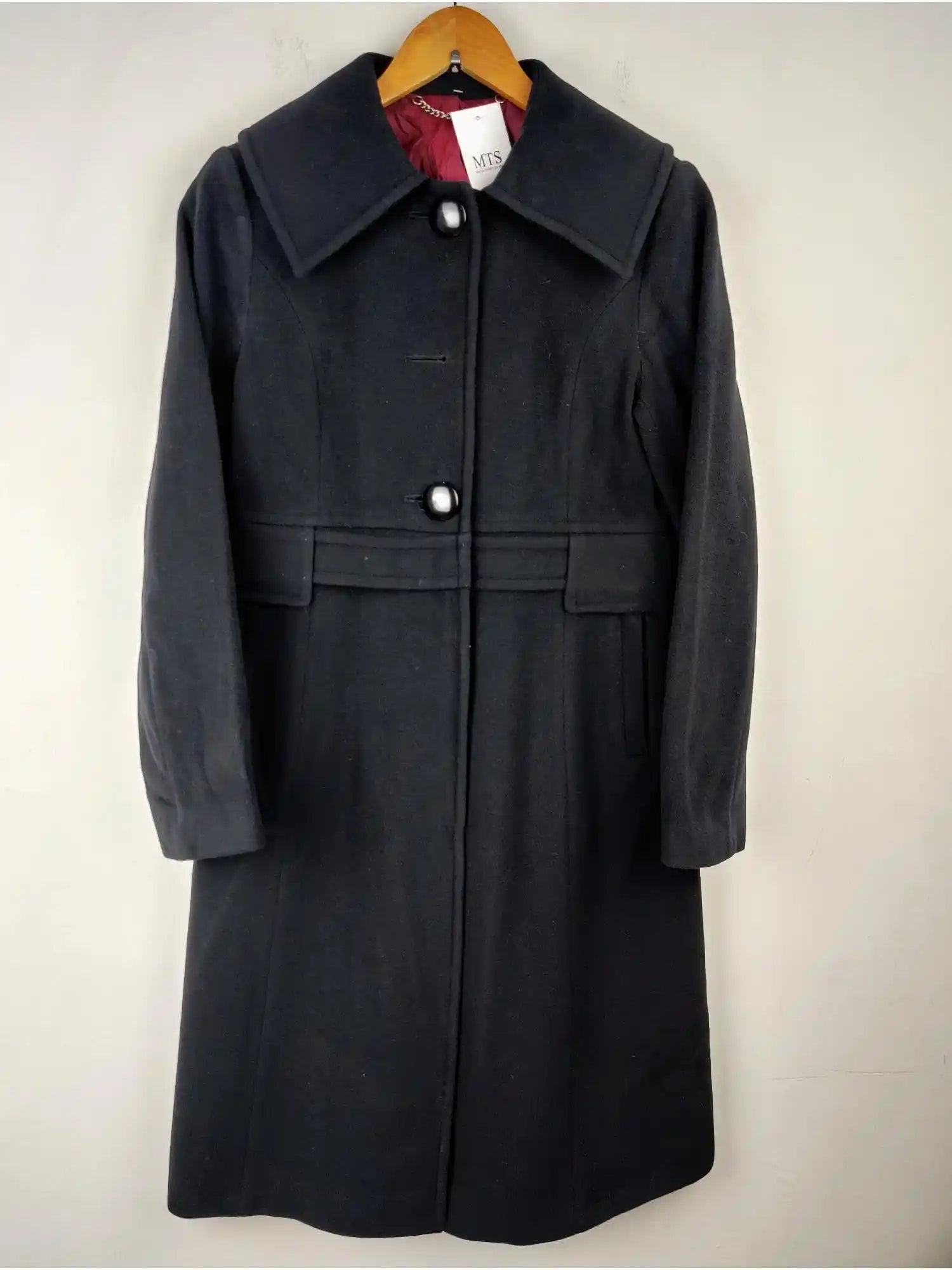 Buy online pre-used pre-loved 100% authentic & Original branded Laura Ashley (WC-1647) available in Pakistan. Top international brands avilable.