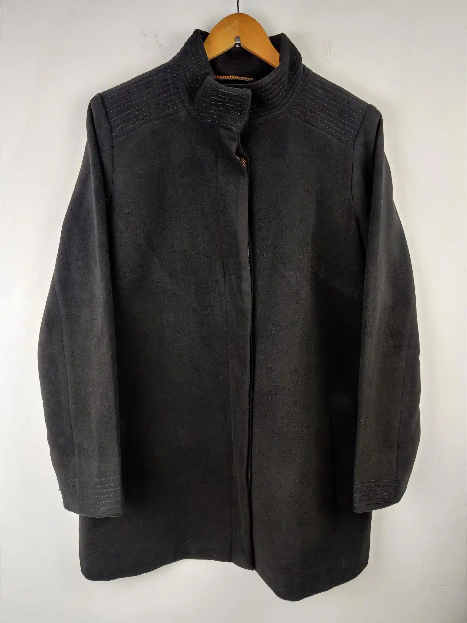 Buy online pre-used pre-loved 100% authentic & Original branded Roman Originals (WC-1655) available in Pakistan. Top international brands avilable.