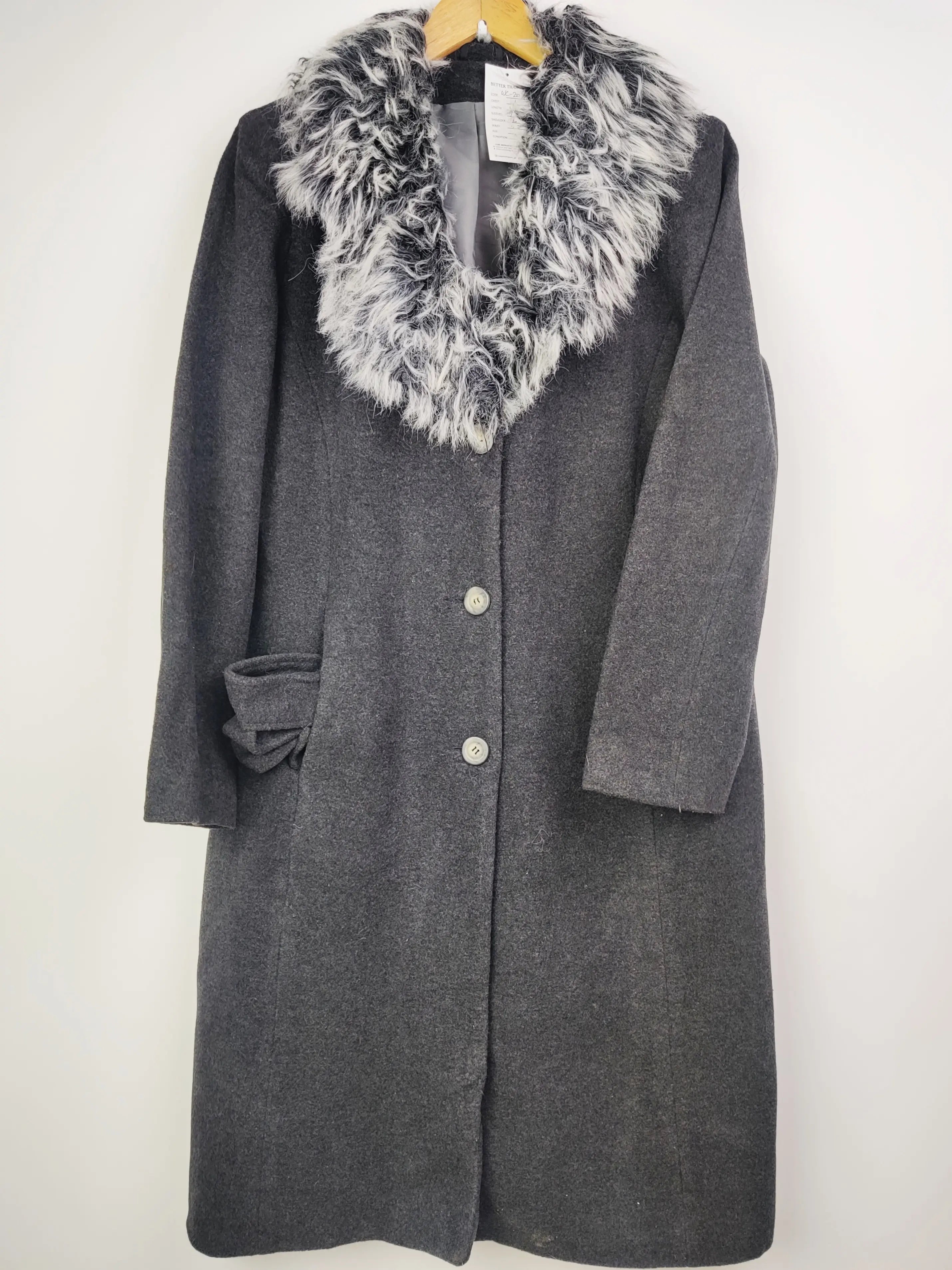 Buy online pre-used pre-loved 100% authentic & Original branded Unknown Brand (WC-2025) available in Pakistan. Top international brands avilable.