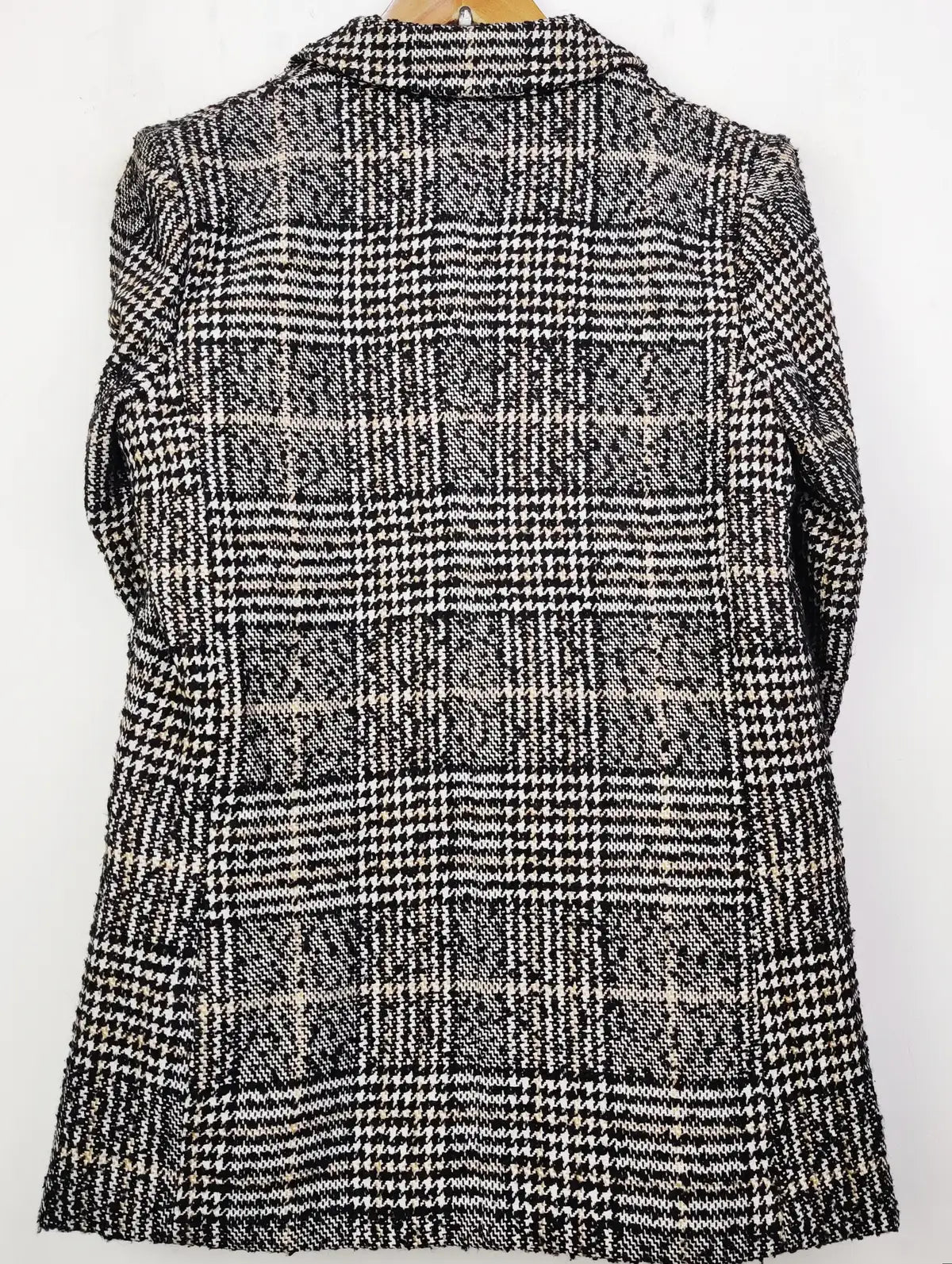 H&M (WC-2332)